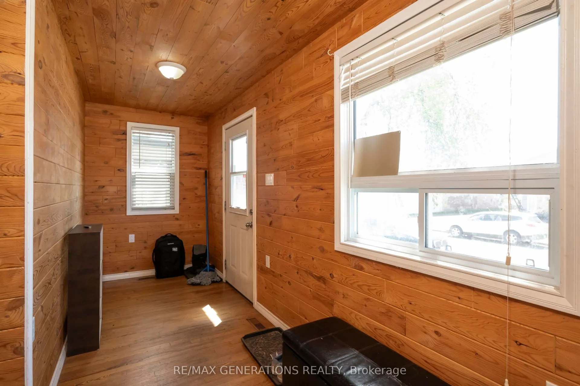Photo 3 of 115 Finlayson Street, Thunder Bay, East End — HOMEH