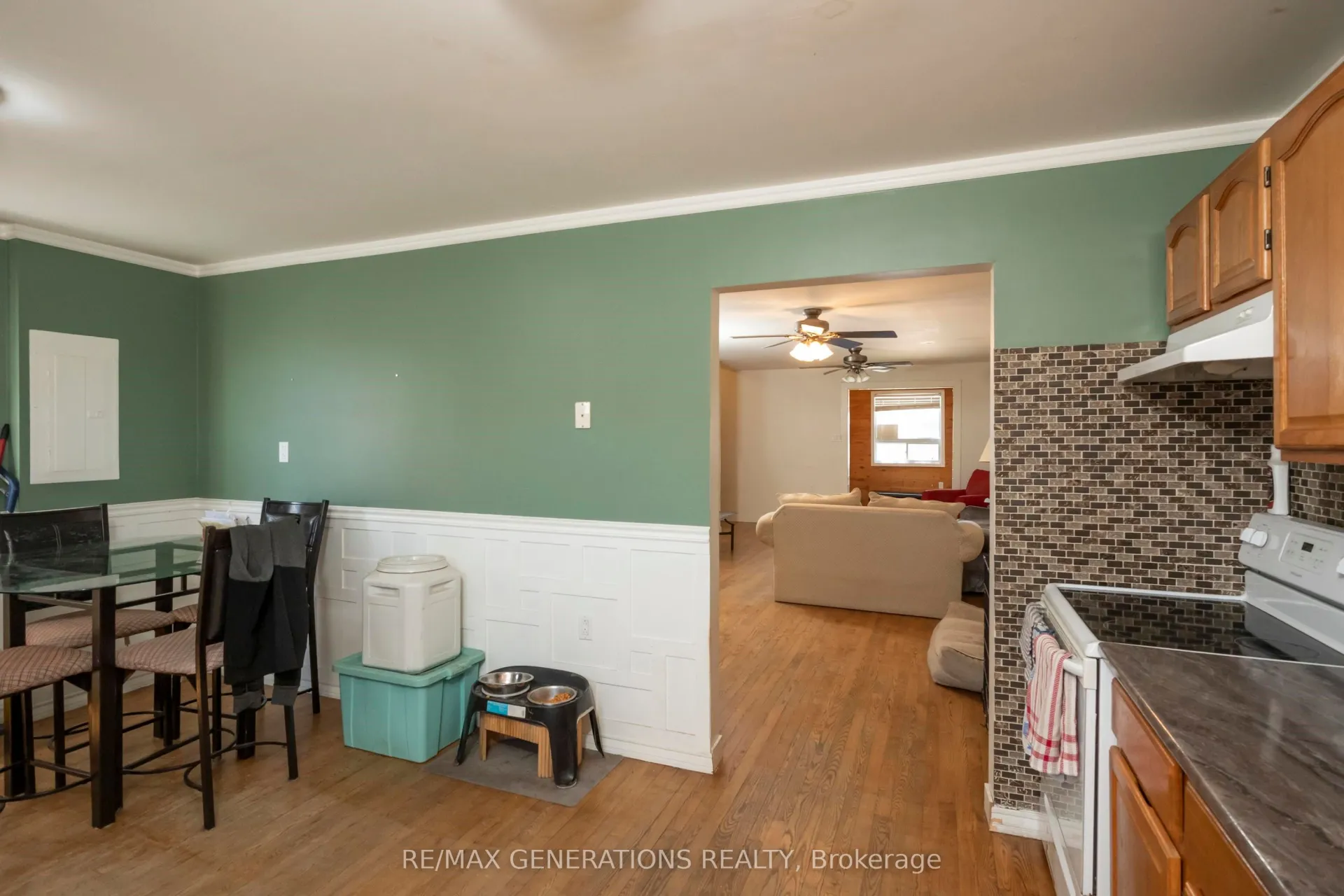 Photo 15 of 115 Finlayson Street, Thunder Bay, East End — HOMEH