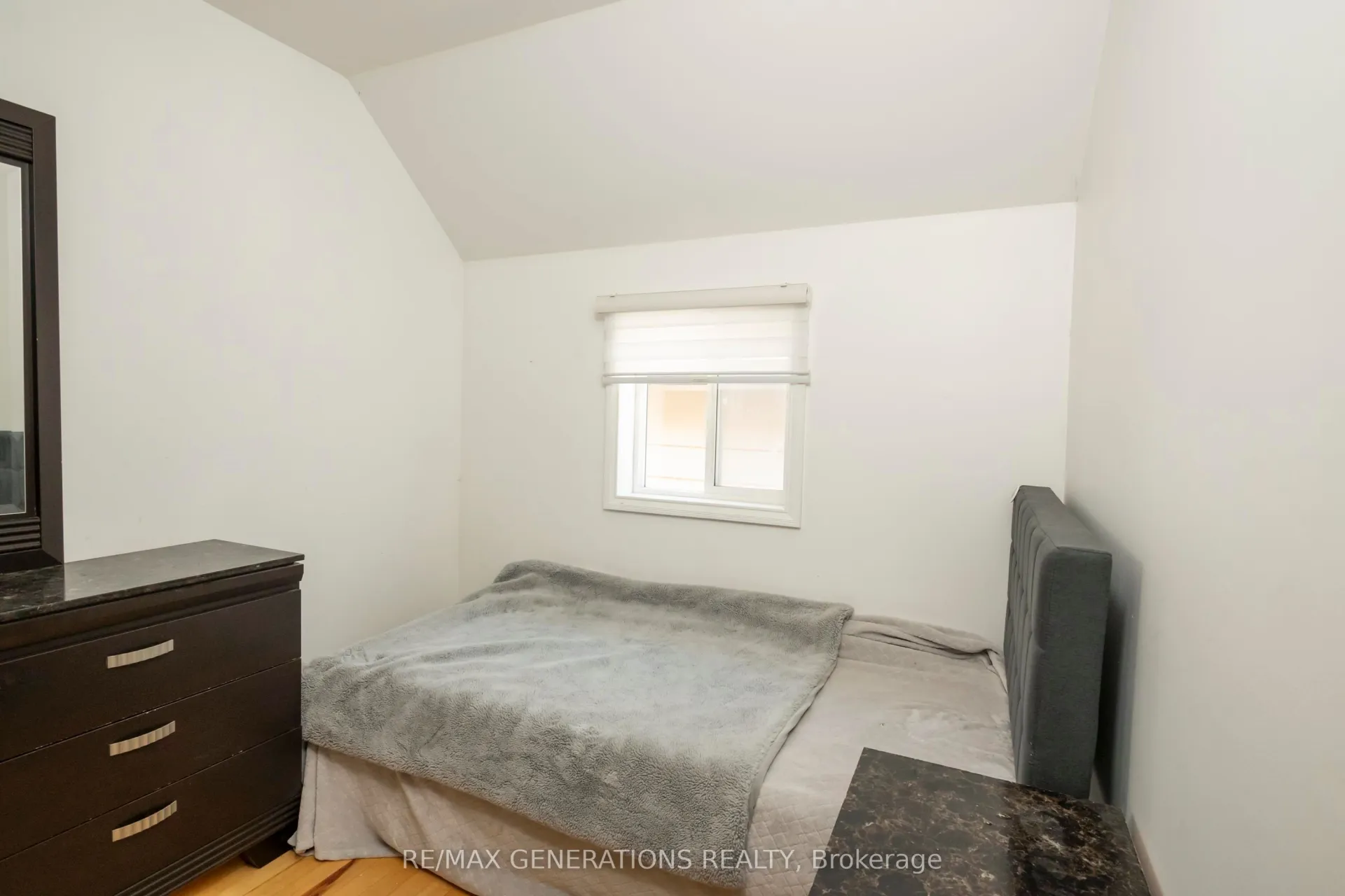 Photo 21 of 115 Finlayson Street, Thunder Bay, East End — HOMEH
