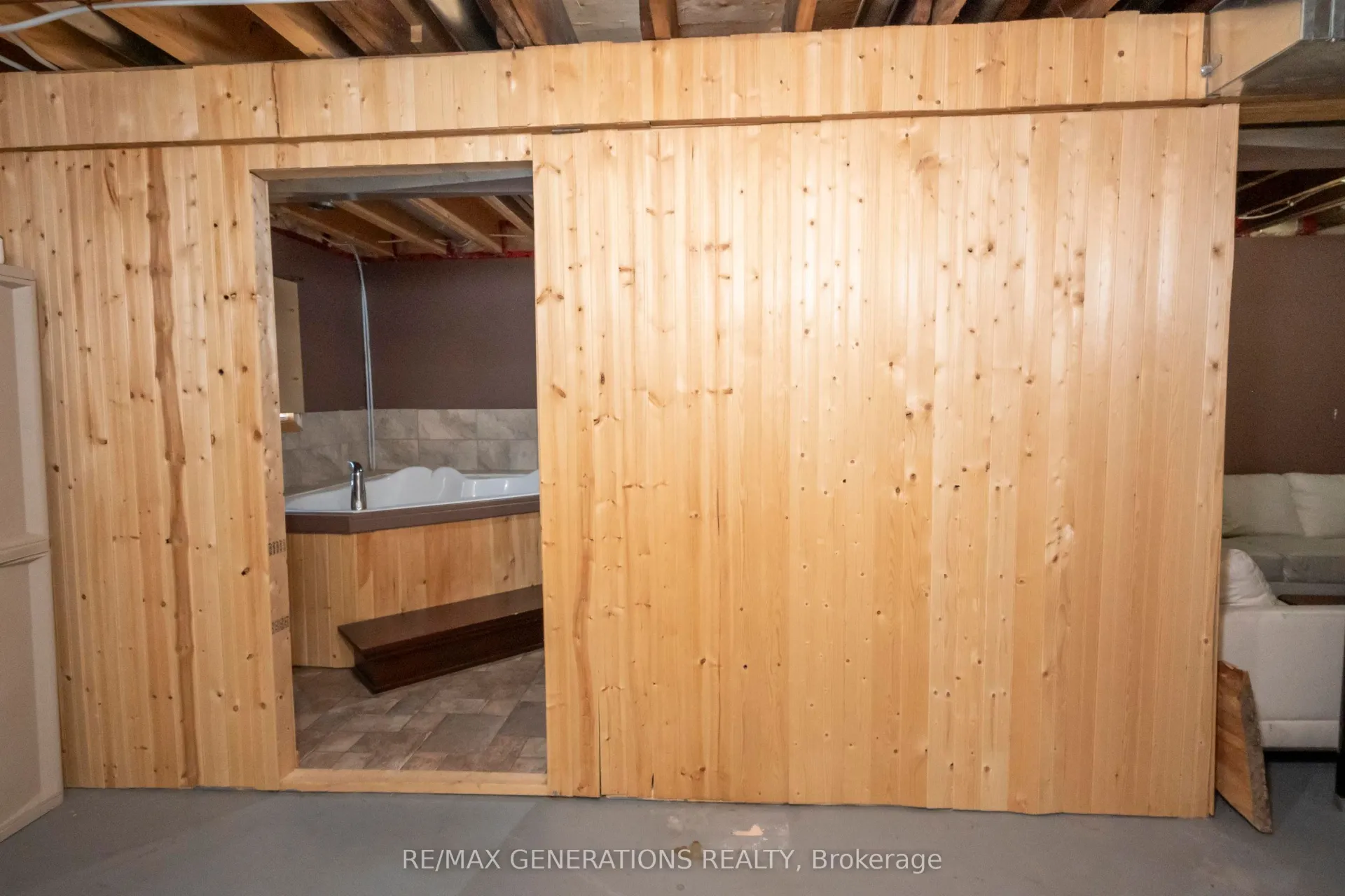 Photo 31 of 115 Finlayson Street, Thunder Bay, East End — HOMEH