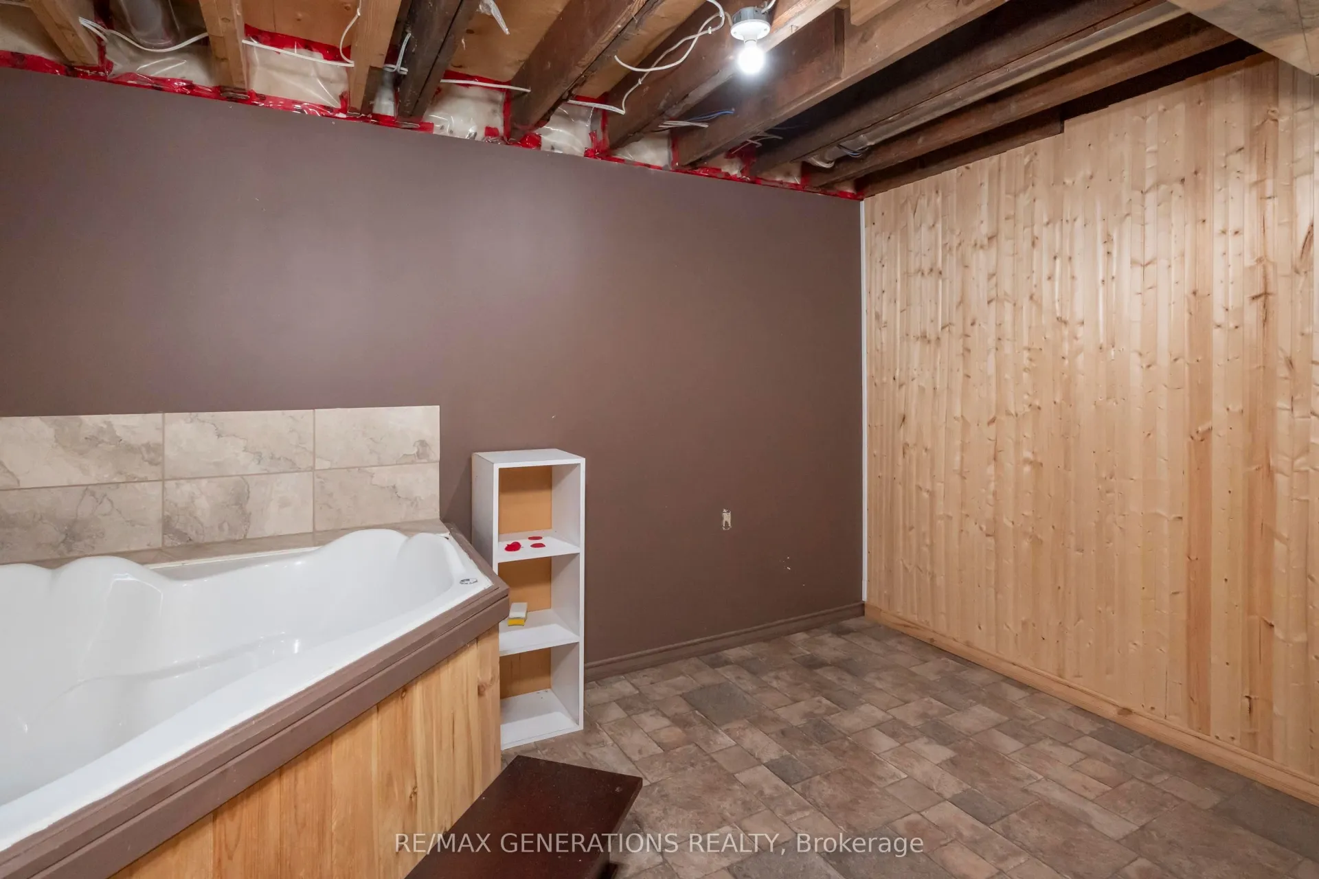 Photo 33 of 115 Finlayson Street, Thunder Bay, East End — HOMEH