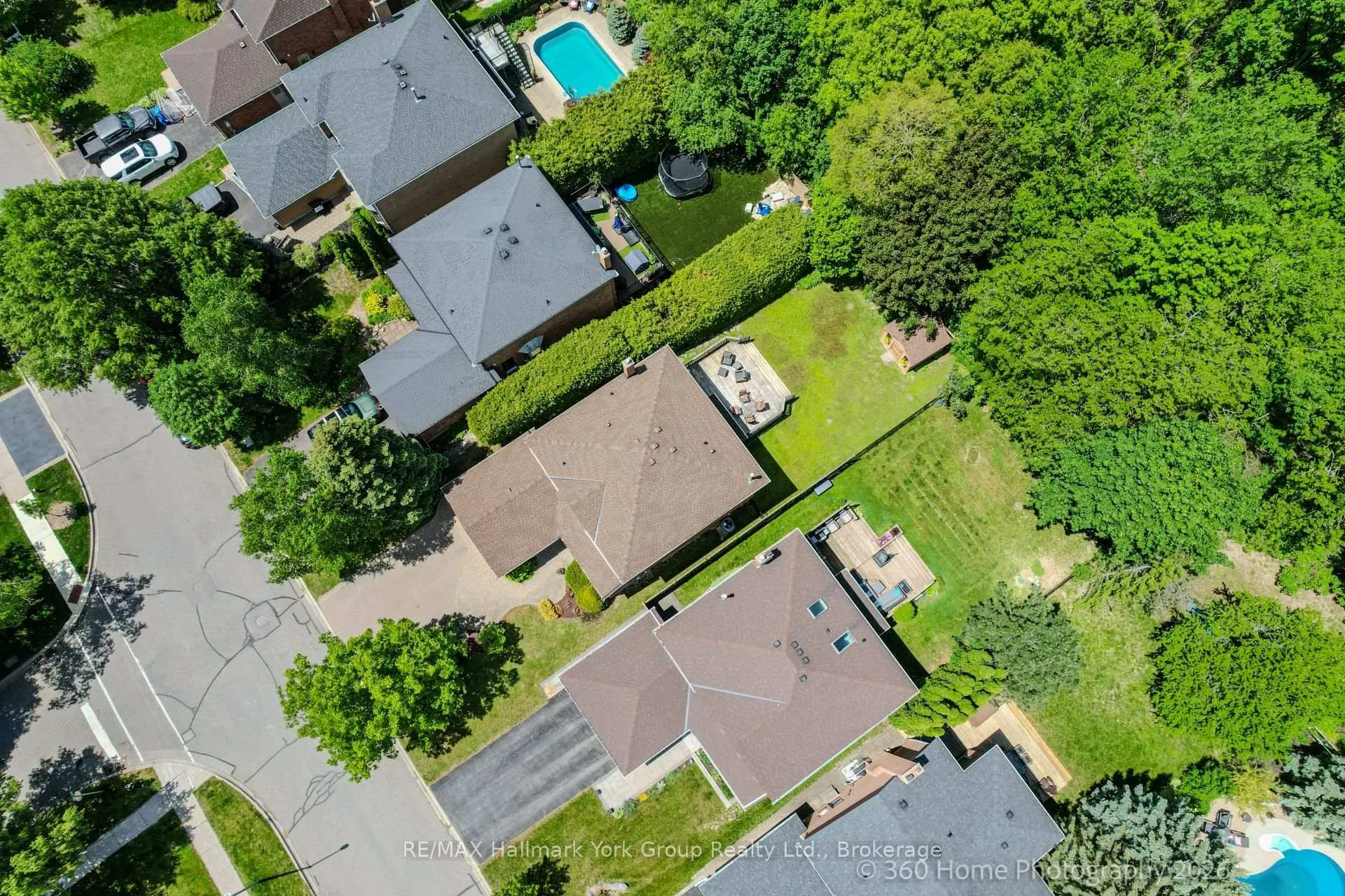 Photo 8 of 42 Lanewood Drive, Aurora, Hills of St Andrew — HOMEH