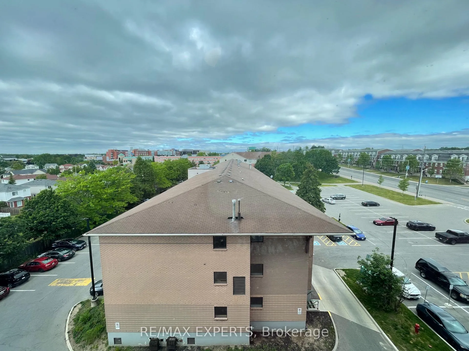 Photo 9 of Unit 518, 1900 Simcoe Street, Oshawa, Samac — HOMEH