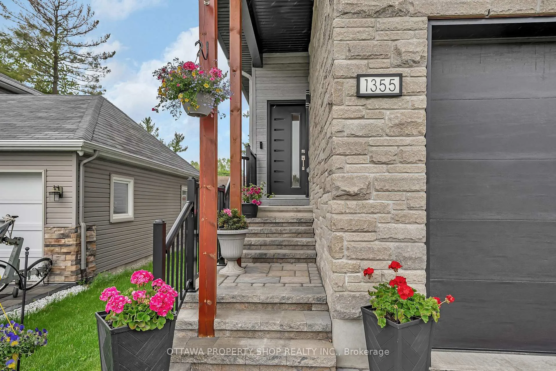 Photo 2 of 1355 Mory Street, Ottawa, Emerald Woods/Sawmill Creek — HOMEH
