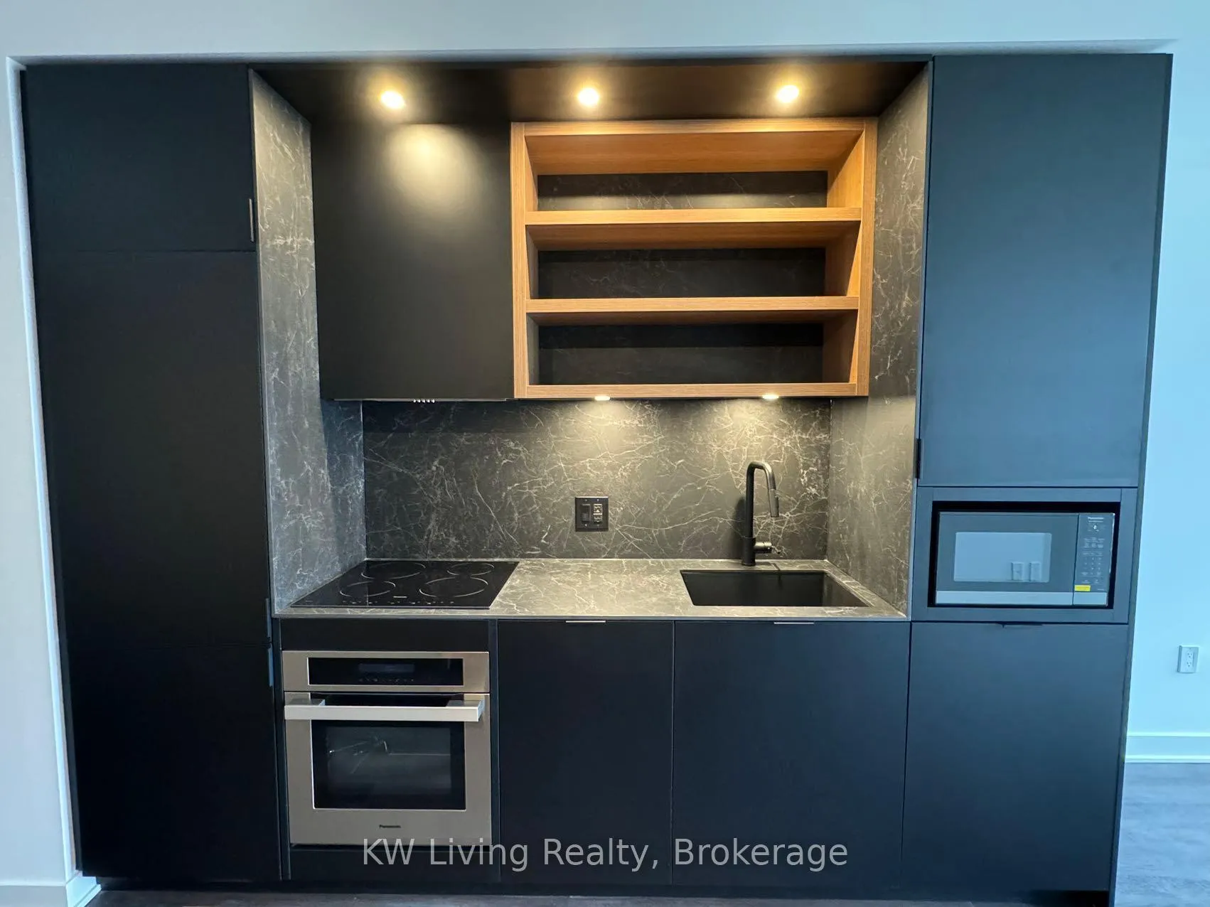 Photo 7 of Unit 1504, 55 Charles Street E, Toronto, Church-Yonge Corridor — HOMEH