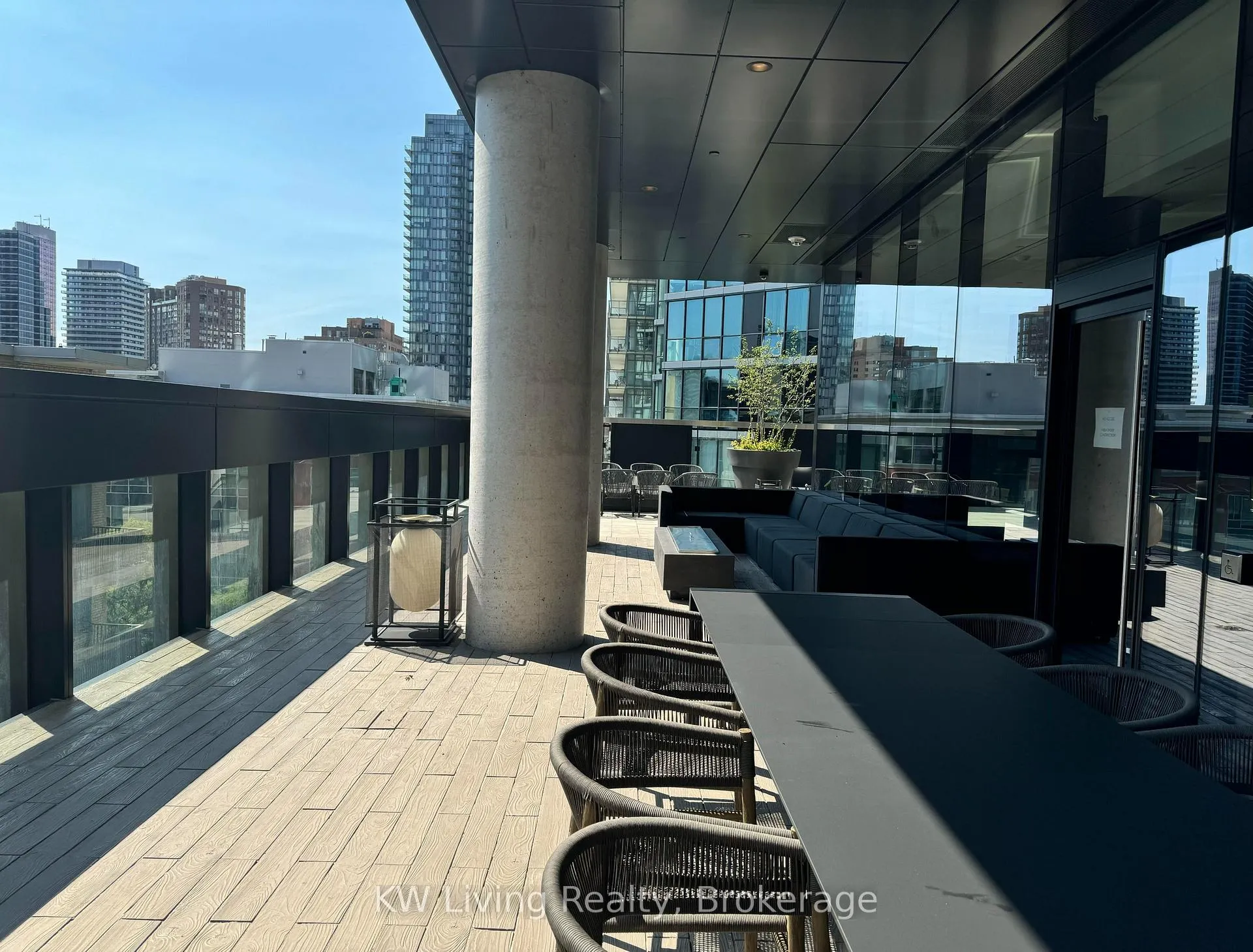 Photo 15 of Unit 1504, 55 Charles Street E, Toronto, Church-Yonge Corridor — HOMEH