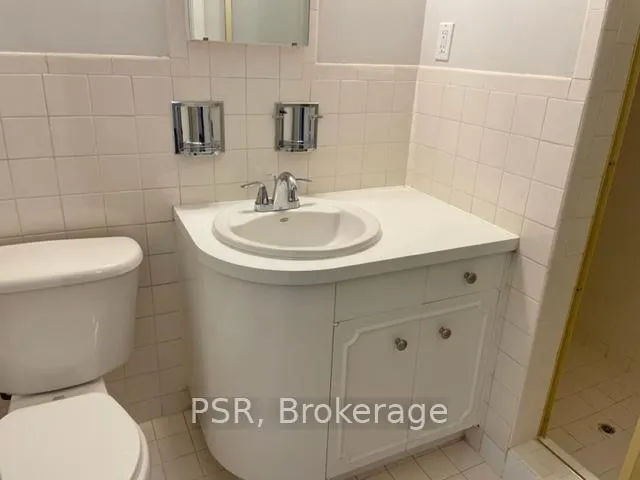 Photo 18 of 66 Prue Avenue, Toronto, Englemount-Lawrence — HOMEH