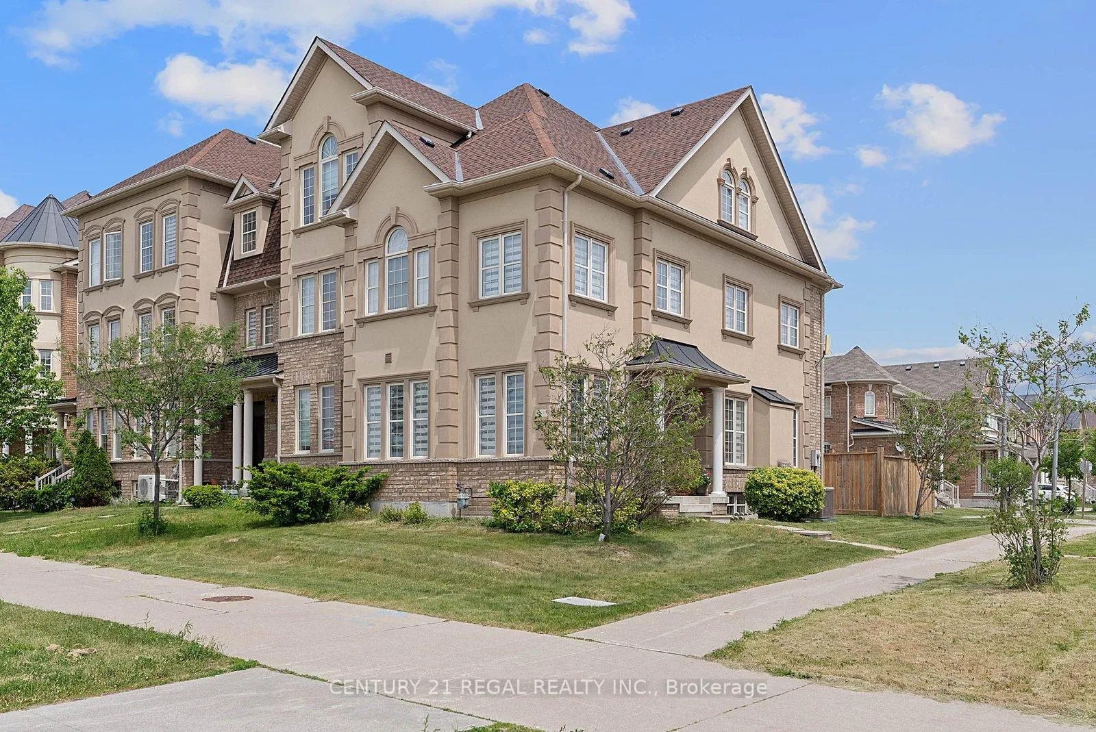 Front of 10717 Woodbine Avenue