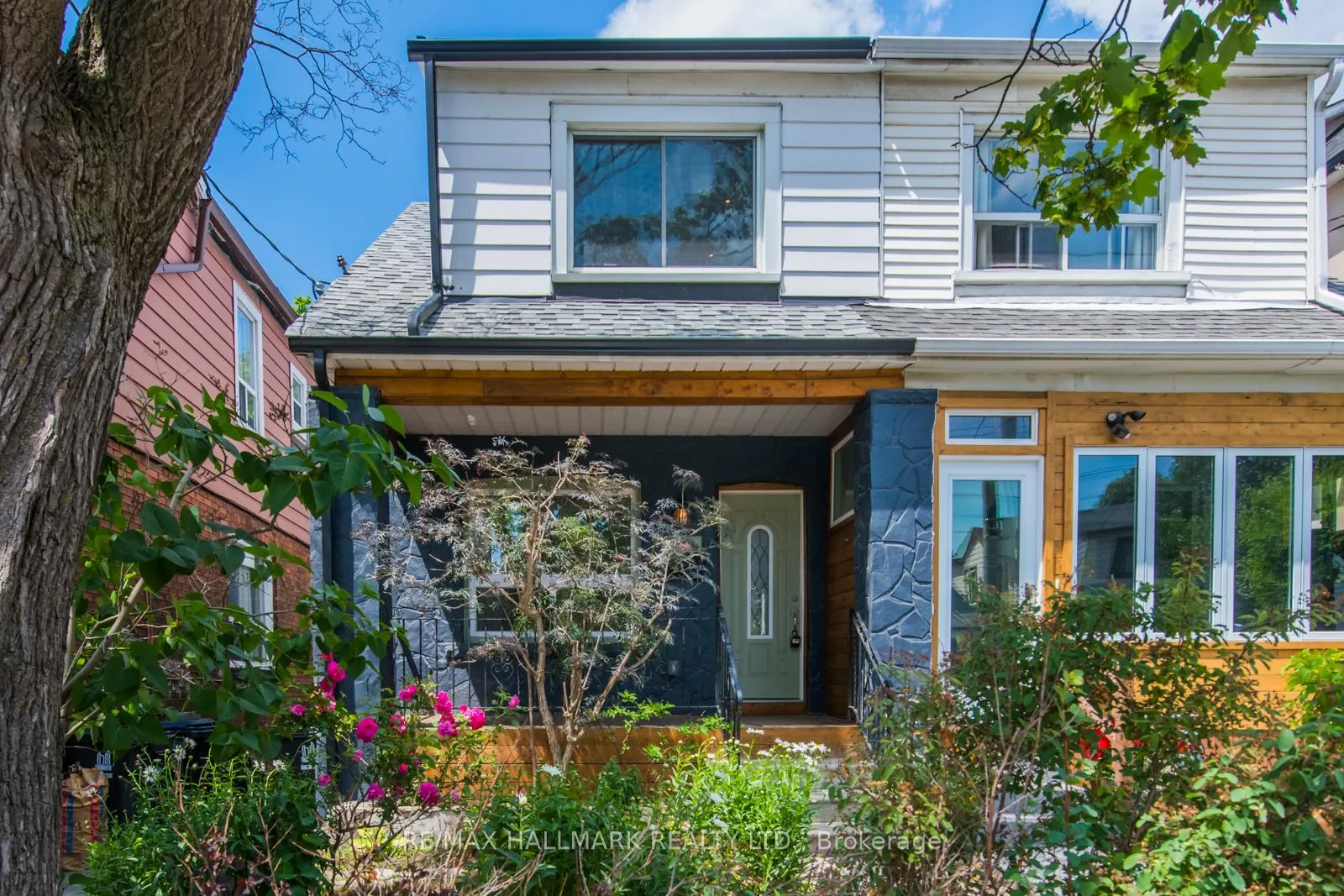 Photo 12 of Unit Upper, 2066 Gerrard Street E, Toronto, Woodbine Corridor — HOMEH