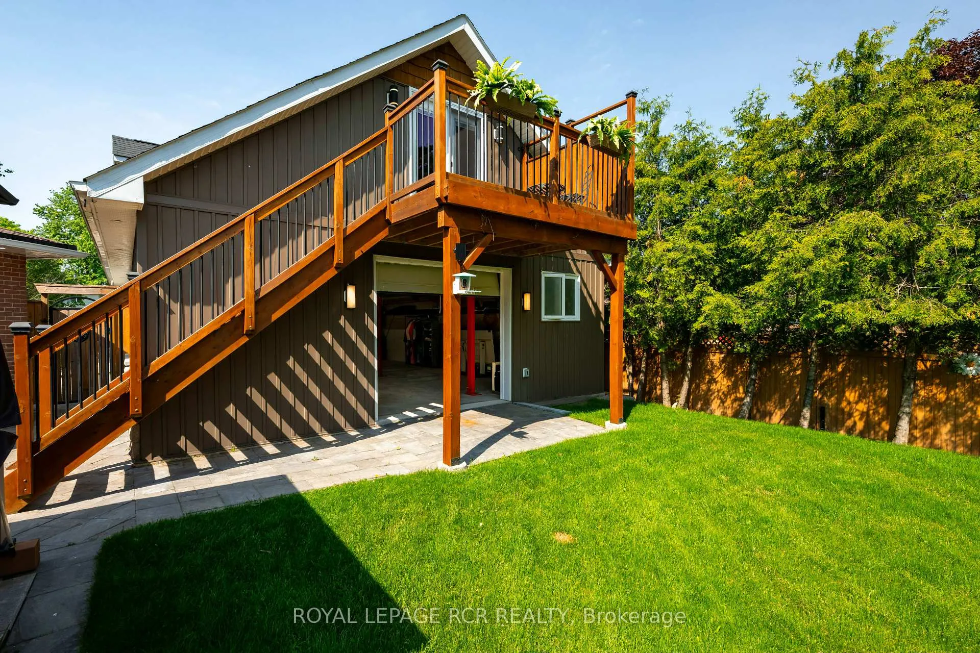 Photo 24 of 52 Maple Crescent, Orangeville — HOMEH