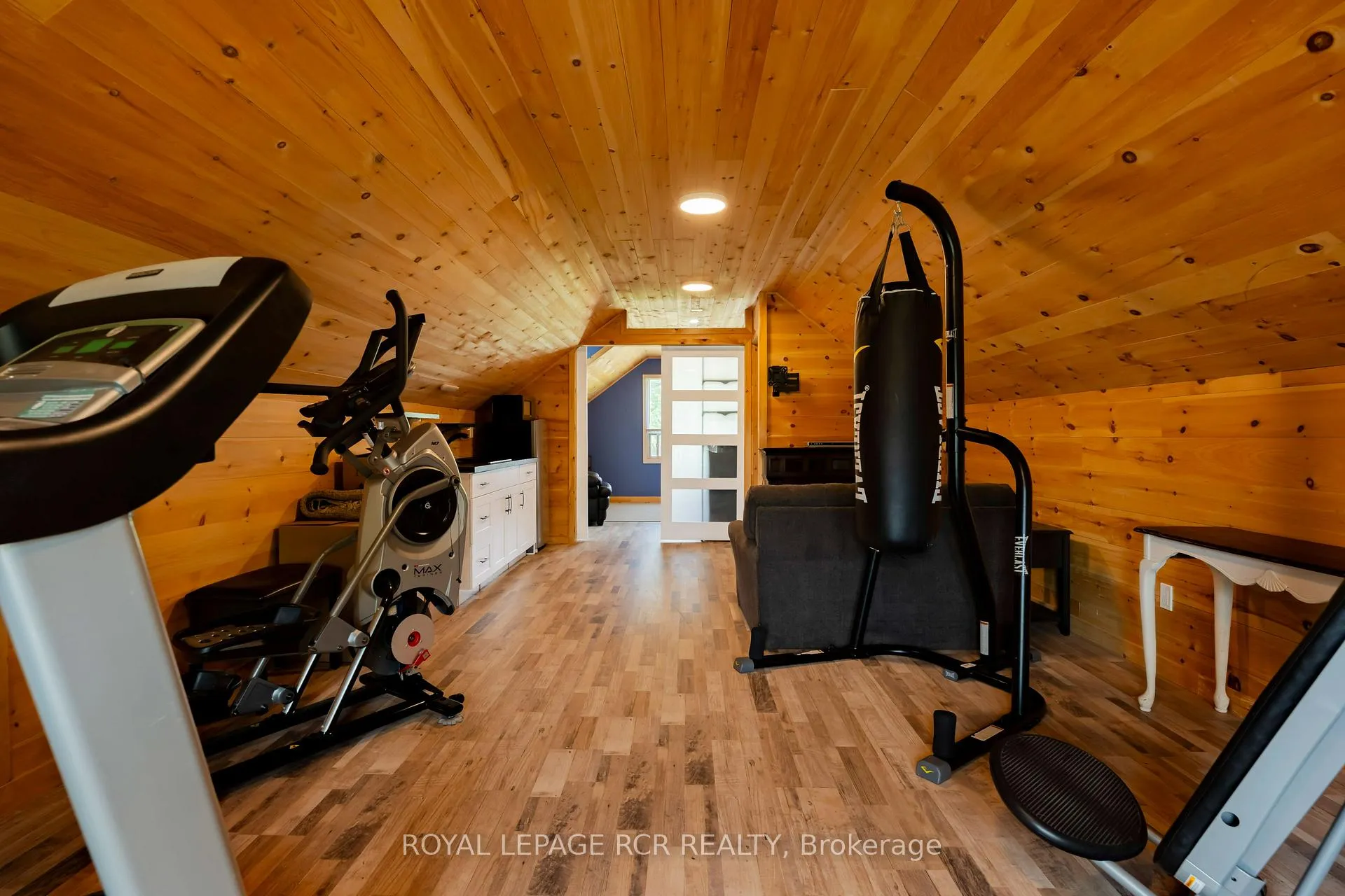 Photo 30 of 52 Maple Crescent, Orangeville — HOMEH