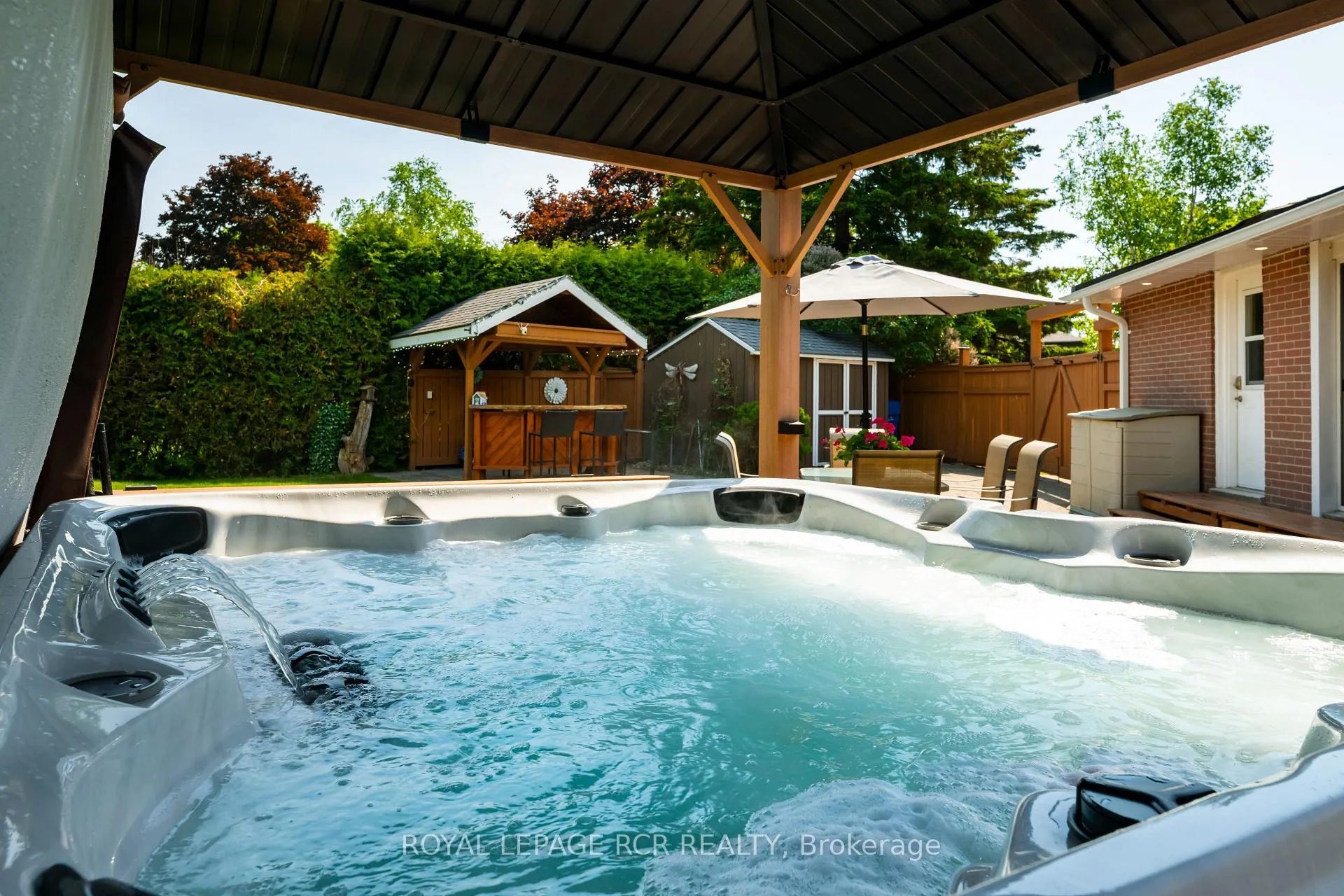 Photo 42 of 52 Maple Crescent, Orangeville — HOMEH