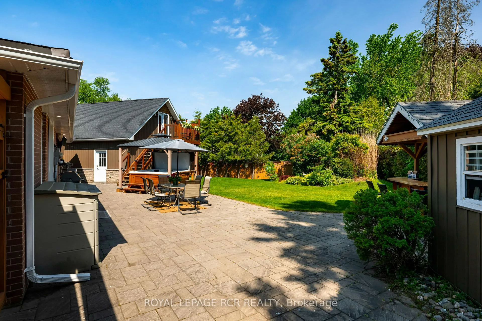 Photo 43 of 52 Maple Crescent, Orangeville — HOMEH