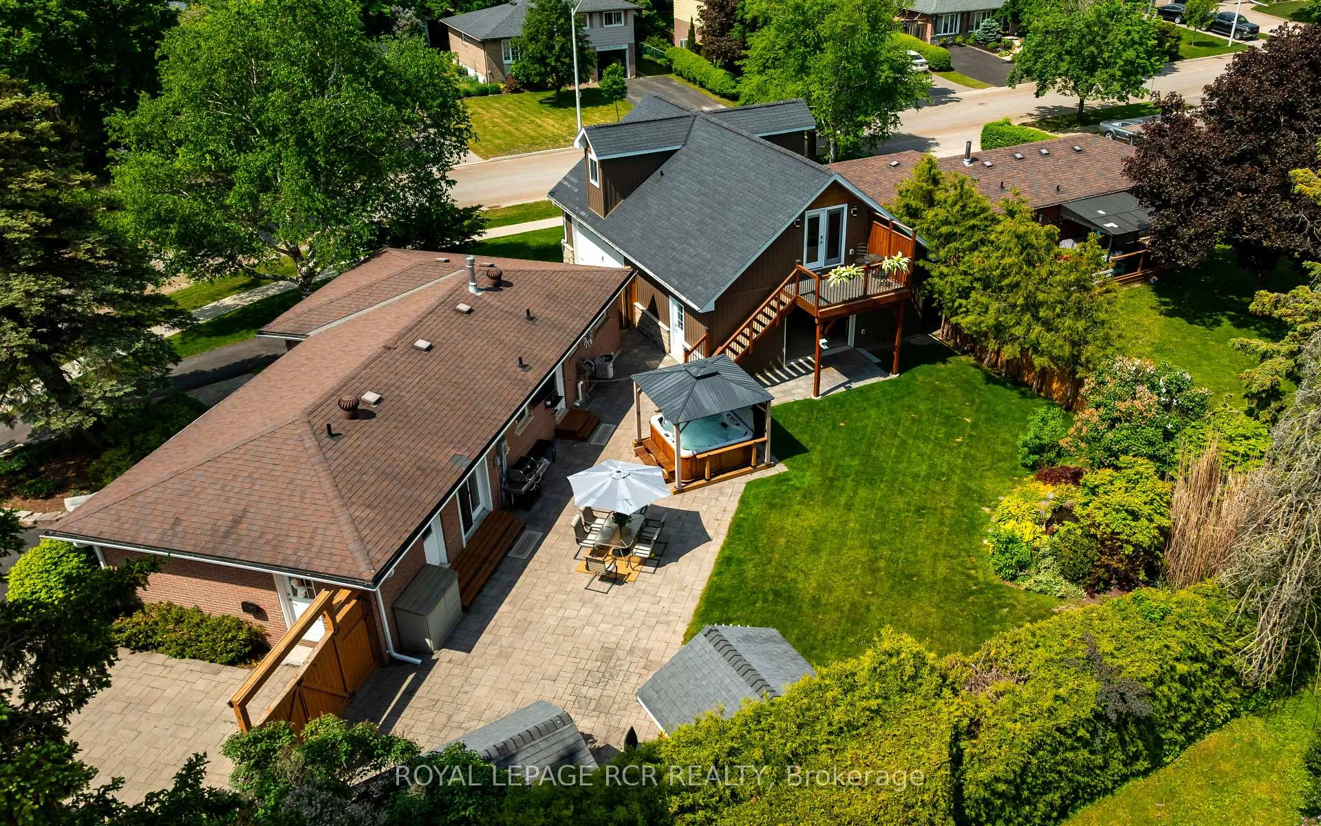 Photo 46 of 52 Maple Crescent, Orangeville — HOMEH