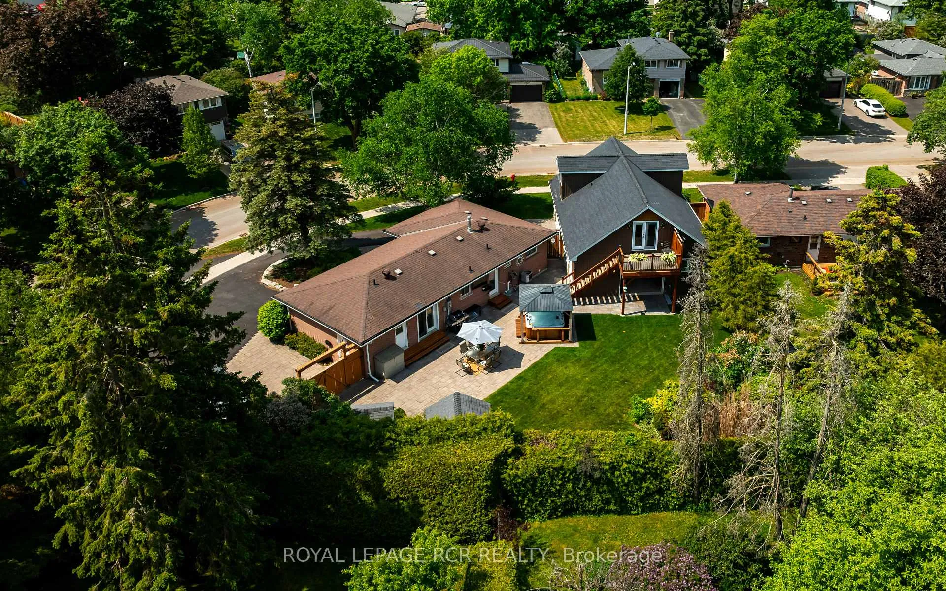 Photo 47 of 52 Maple Crescent, Orangeville — HOMEH