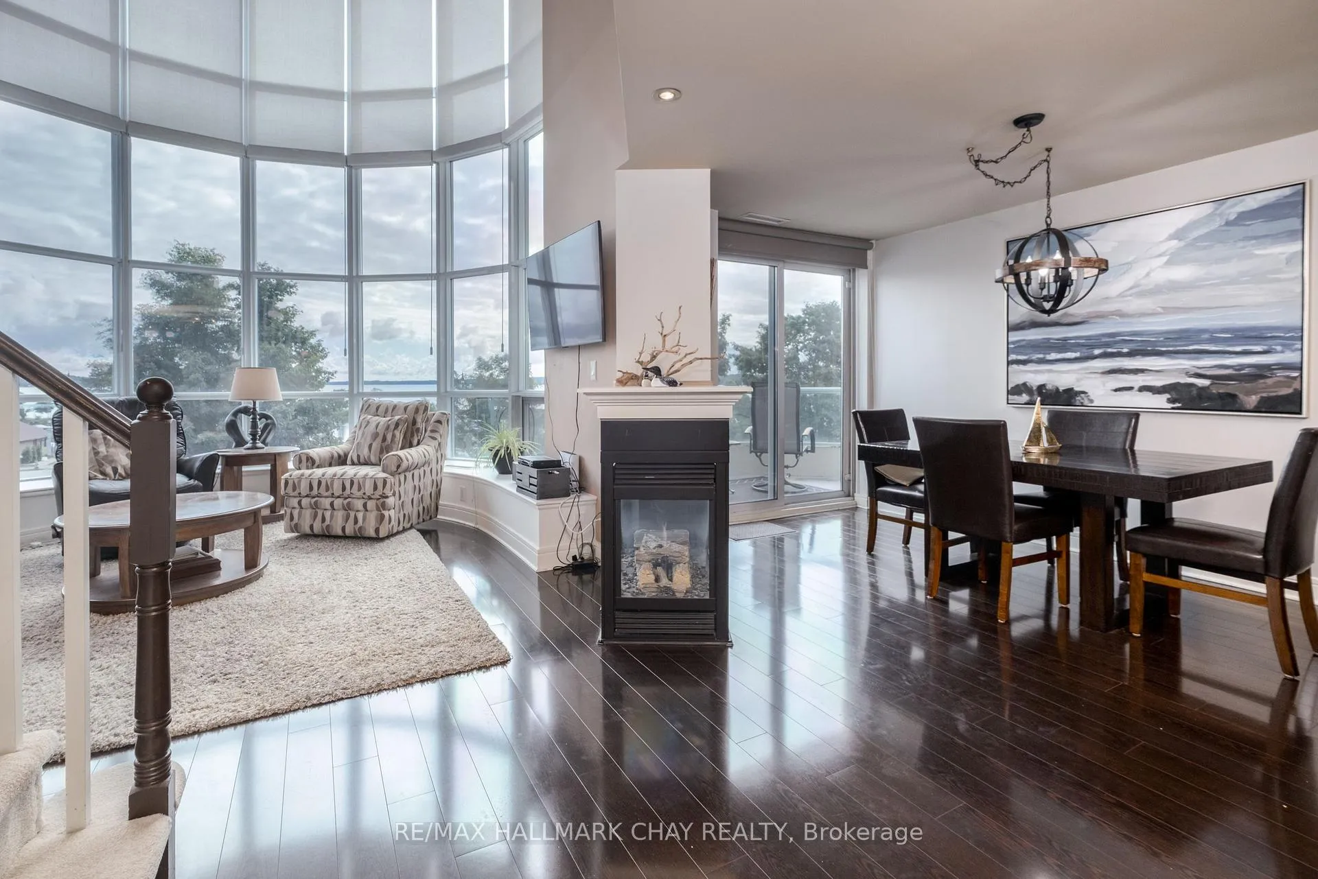 Photo 6 of Unit 310, 2 Toronto Street, Barrie, City Centre — HOMEH