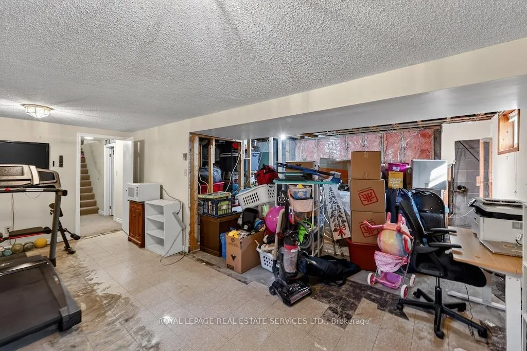 Photo 17 of 211 McCrea Drive, Clearview, Stayner — HOMEH