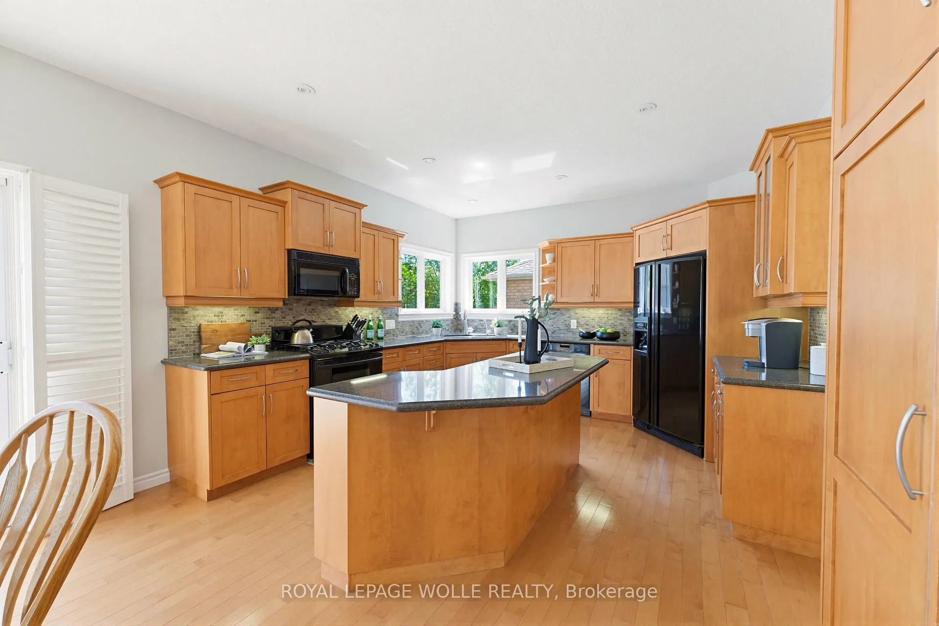 Photo 7 of 822 Birchmount Drive, Waterloo — HOMEH