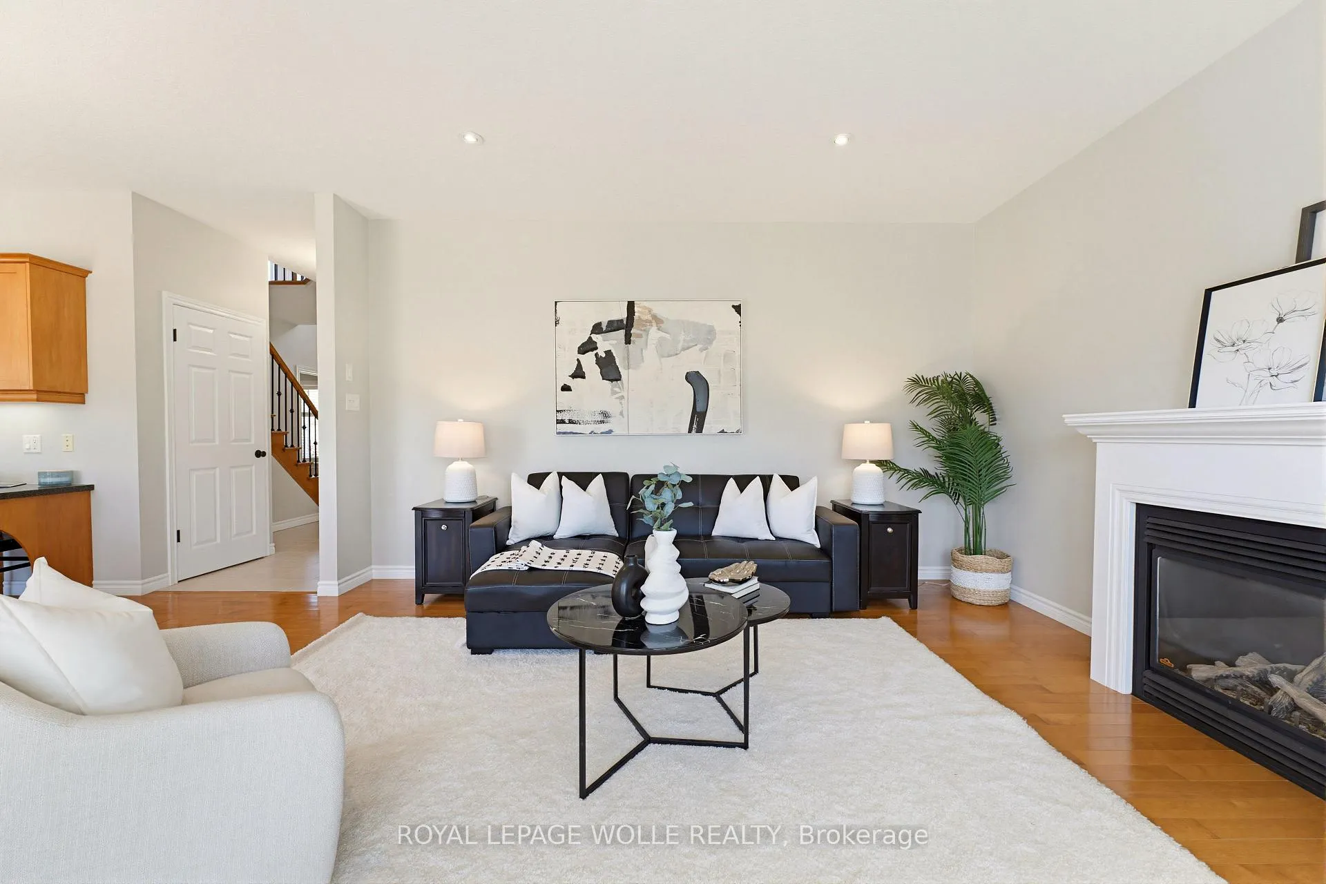 Photo 14 of 822 Birchmount Drive, Waterloo — HOMEH