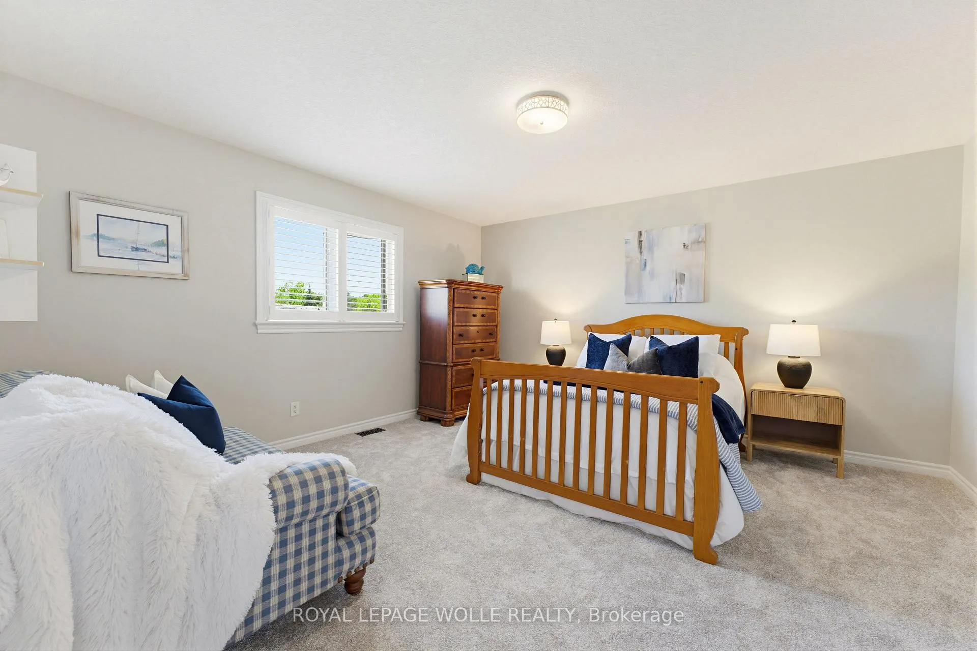Photo 23 of 822 Birchmount Drive, Waterloo — HOMEH