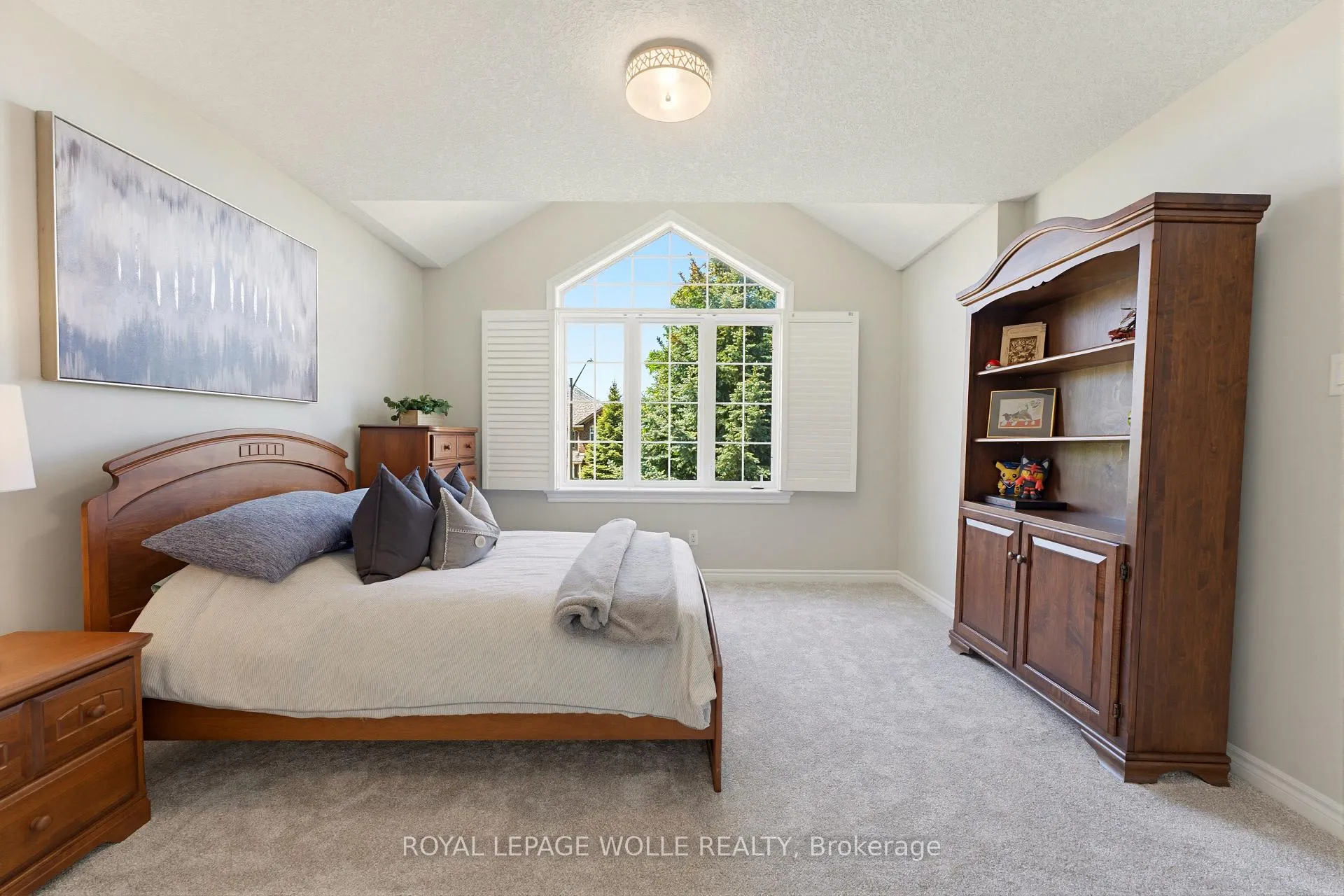 Photo 24 of 822 Birchmount Drive, Waterloo — HOMEH