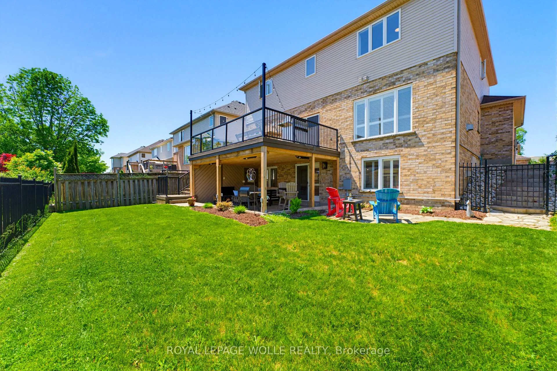 Photo 39 of 822 Birchmount Drive, Waterloo — HOMEH