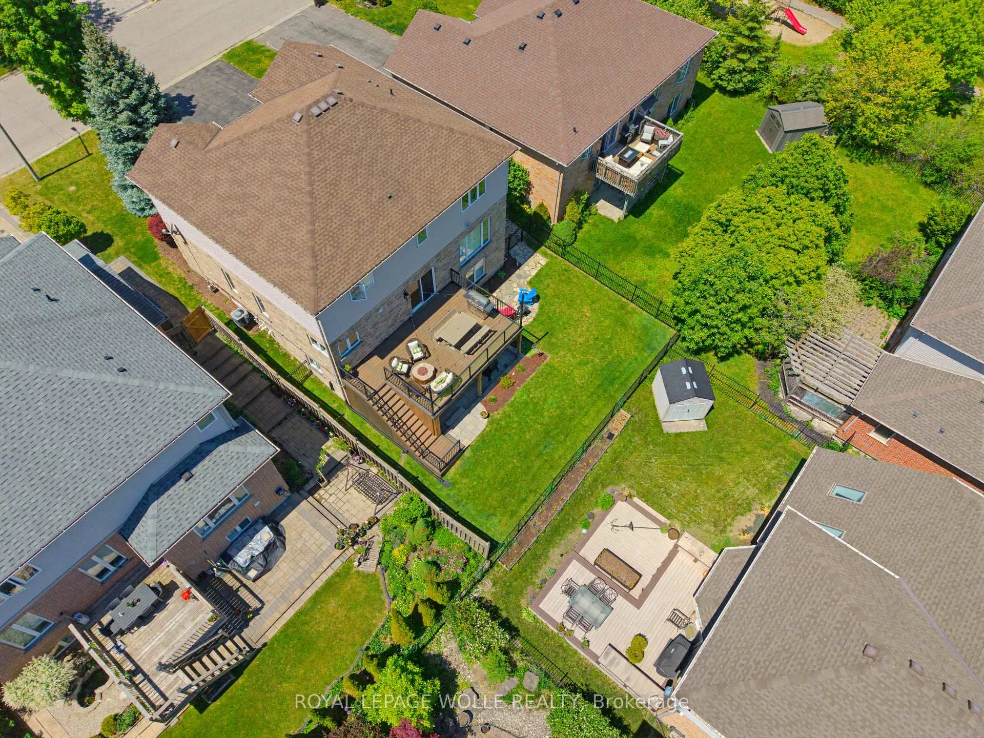 Photo 45 of 822 Birchmount Drive, Waterloo — HOMEH