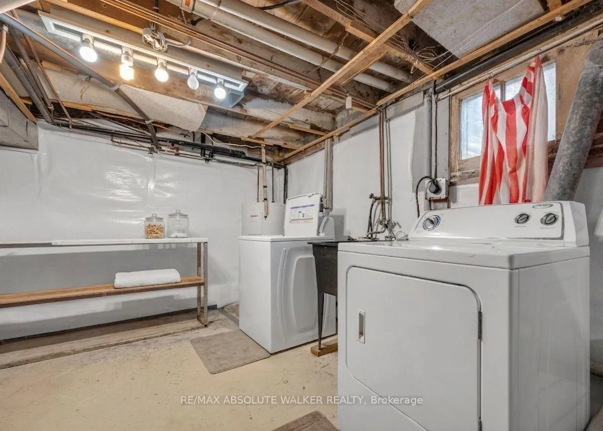 Photo 18 of 412 Montreal Road, Ottawa, Vanier — HOMEH
