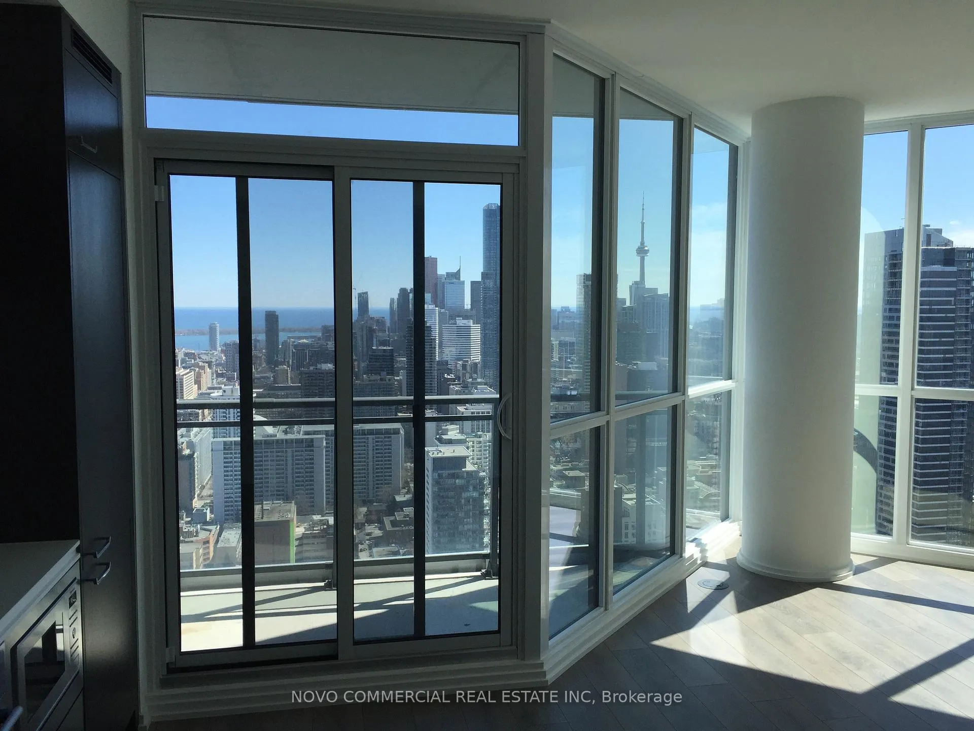 Photo 4 of Unit 4901, 45 Charles Street E, Toronto, Church-Yonge Corridor — HOMEH