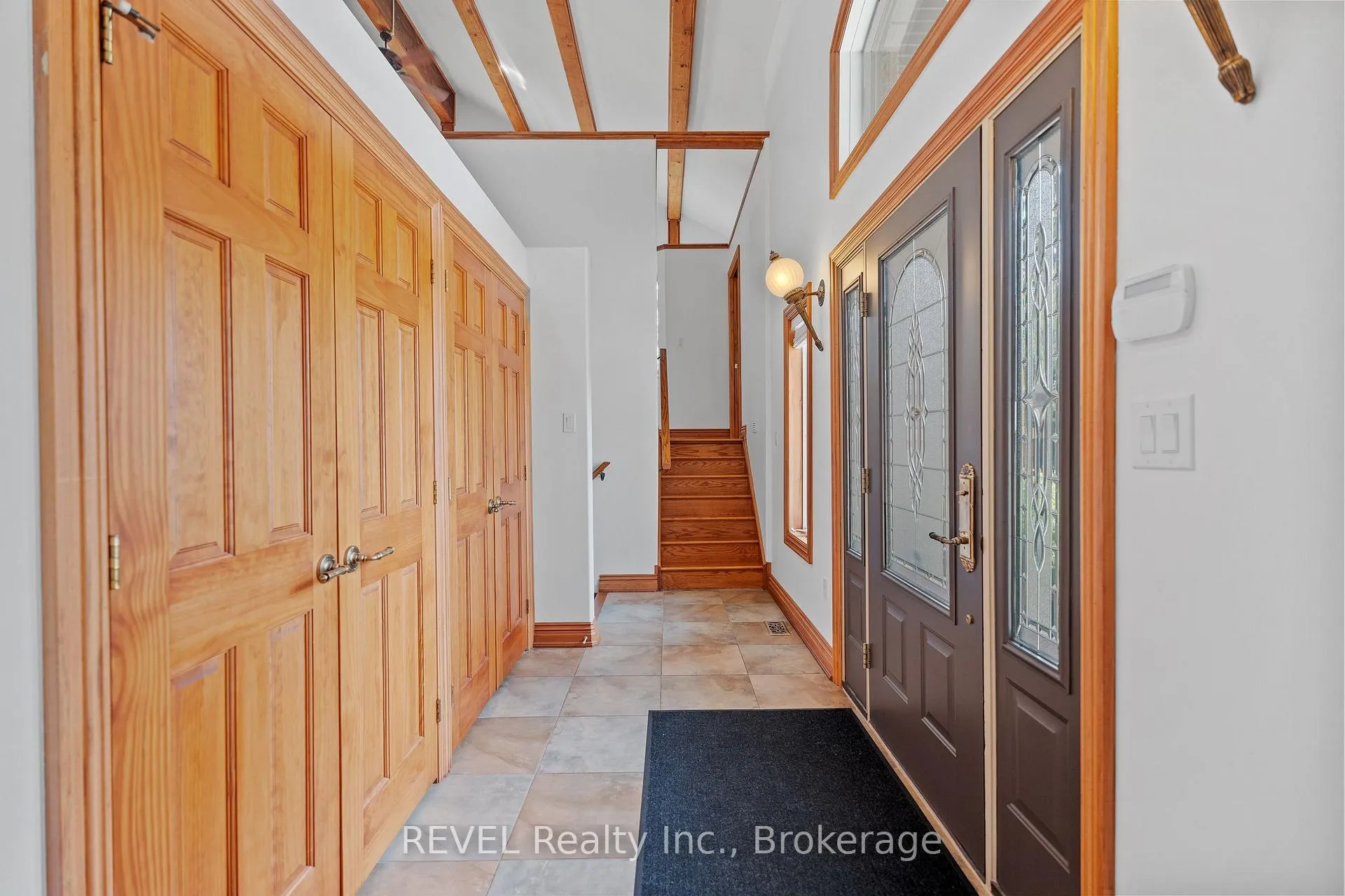 Photo 5 of 26 kingsway Street, Welland, Dain City — HOMEH