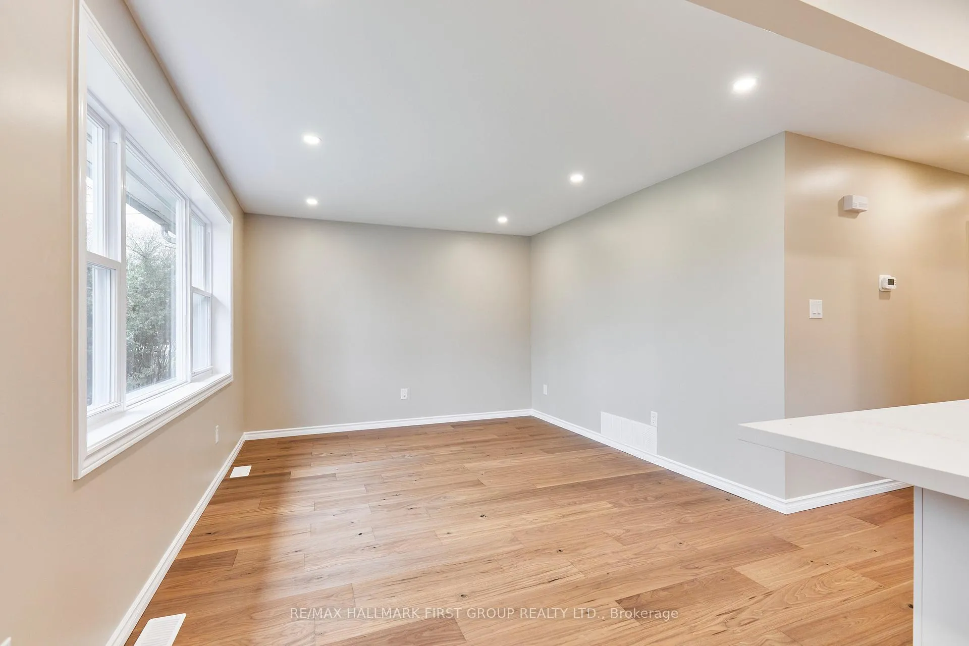 Photo 12 of 295 Baldwin Street, Oshawa, Donevan — HOMEH