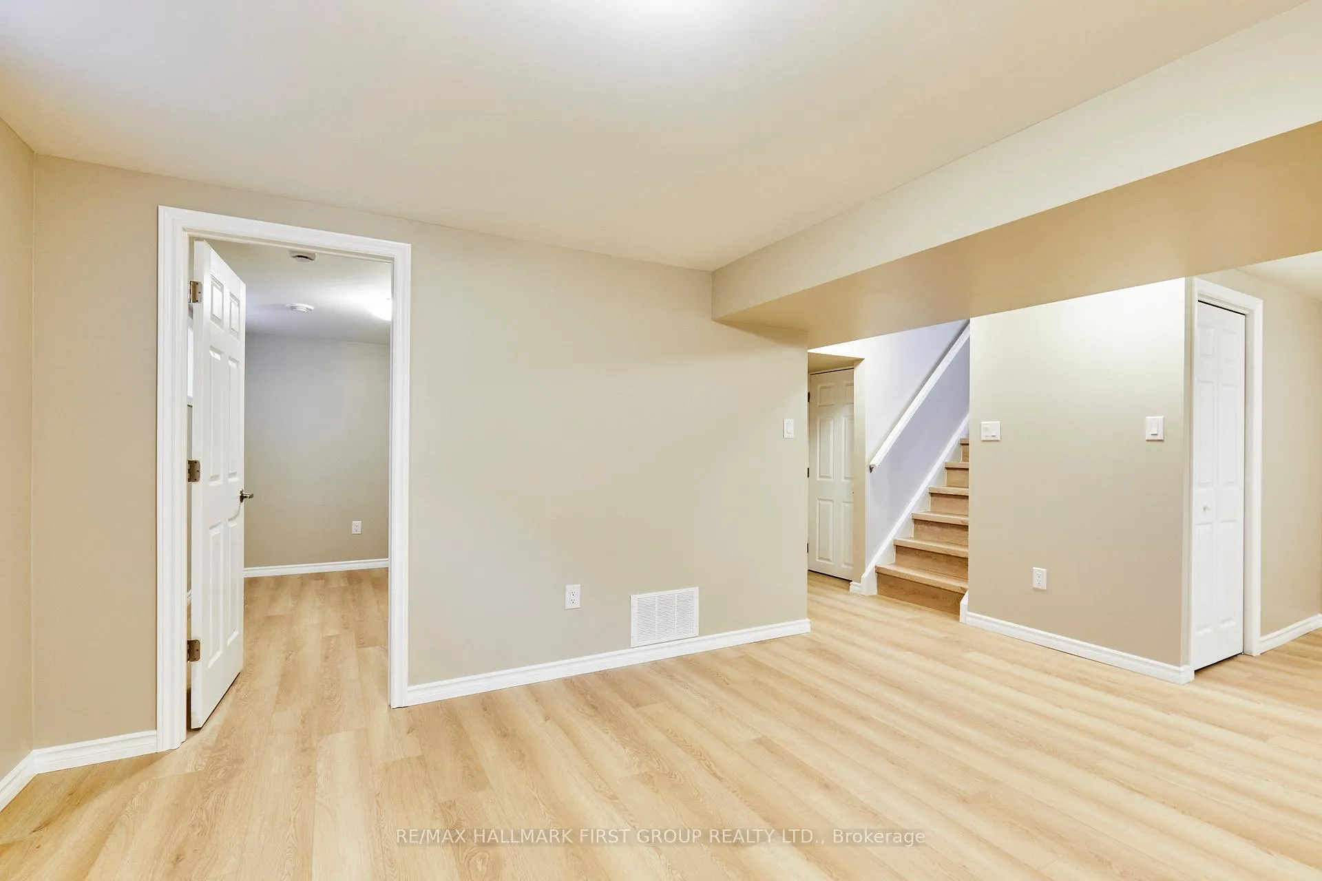 Photo 30 of 295 Baldwin Street, Oshawa, Donevan — HOMEH