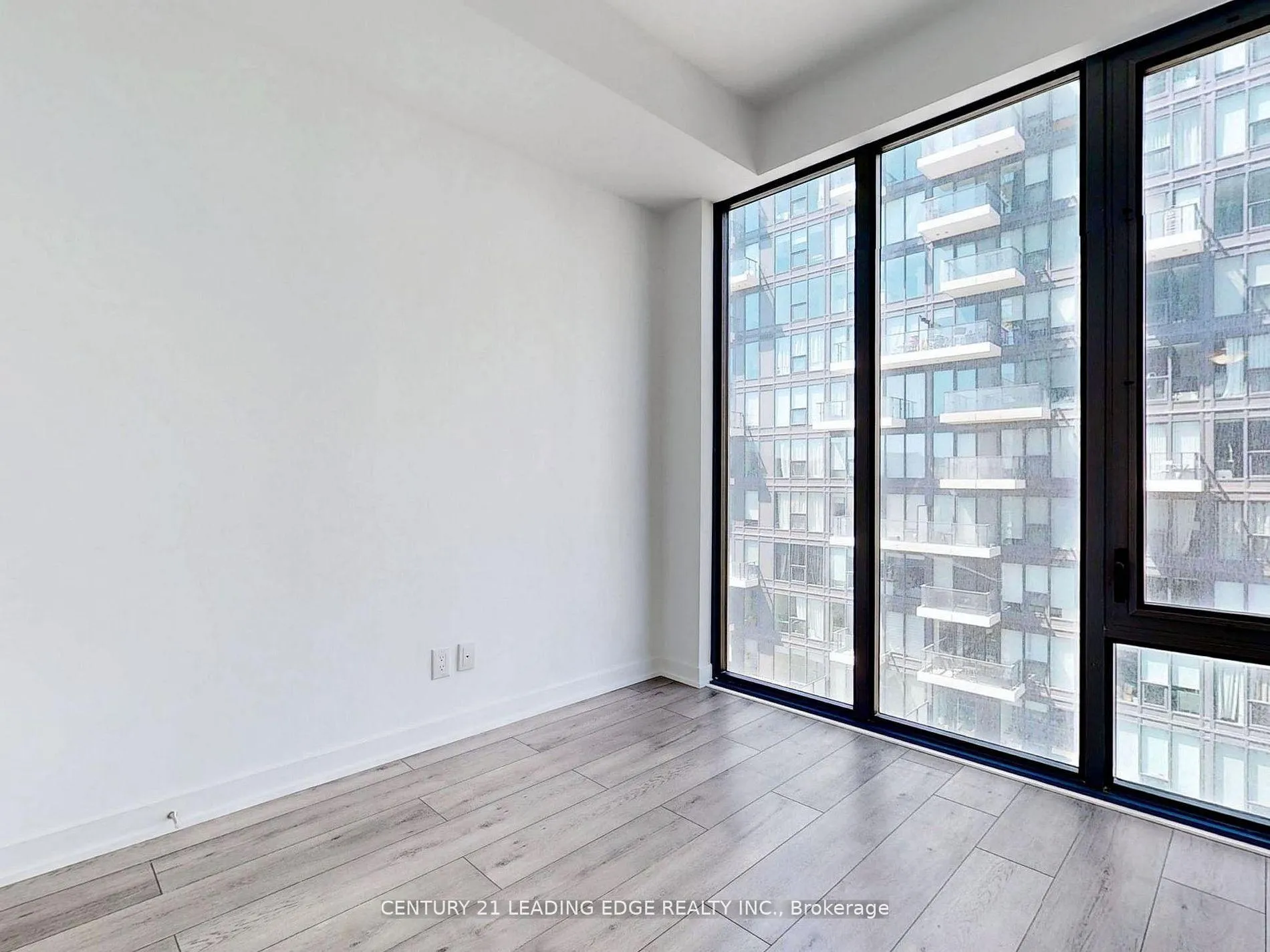 Photo 9 of Unit 1203, 47 Mutual Street, Toronto, Church-Yonge Corridor — HOMEH