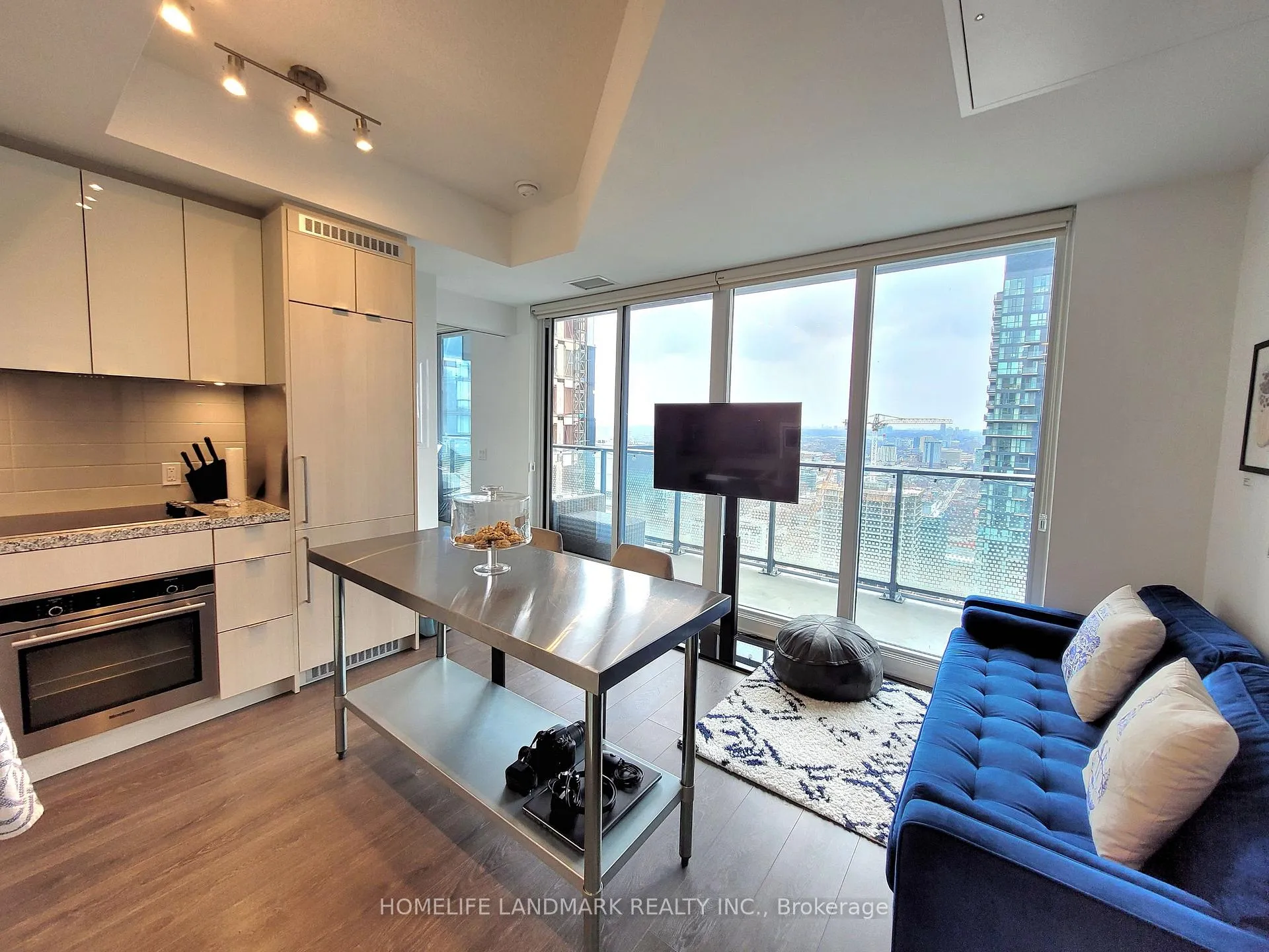 Photo 1 of Unit 4609, 115 Blue Jays Way, Toronto, Waterfront Communities — HOMEH