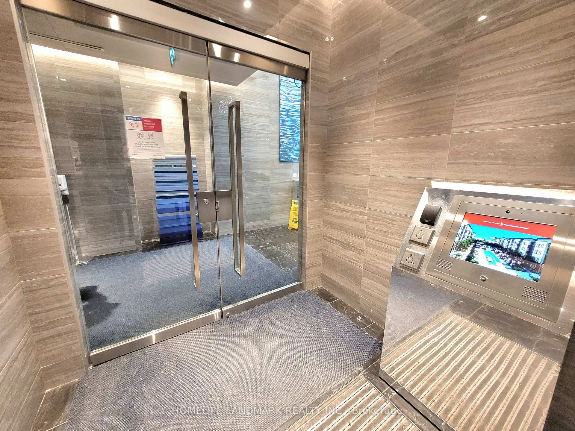 Photo 3 of Unit 4609, 115 Blue Jays Way, Toronto, Waterfront Communities — HOMEH