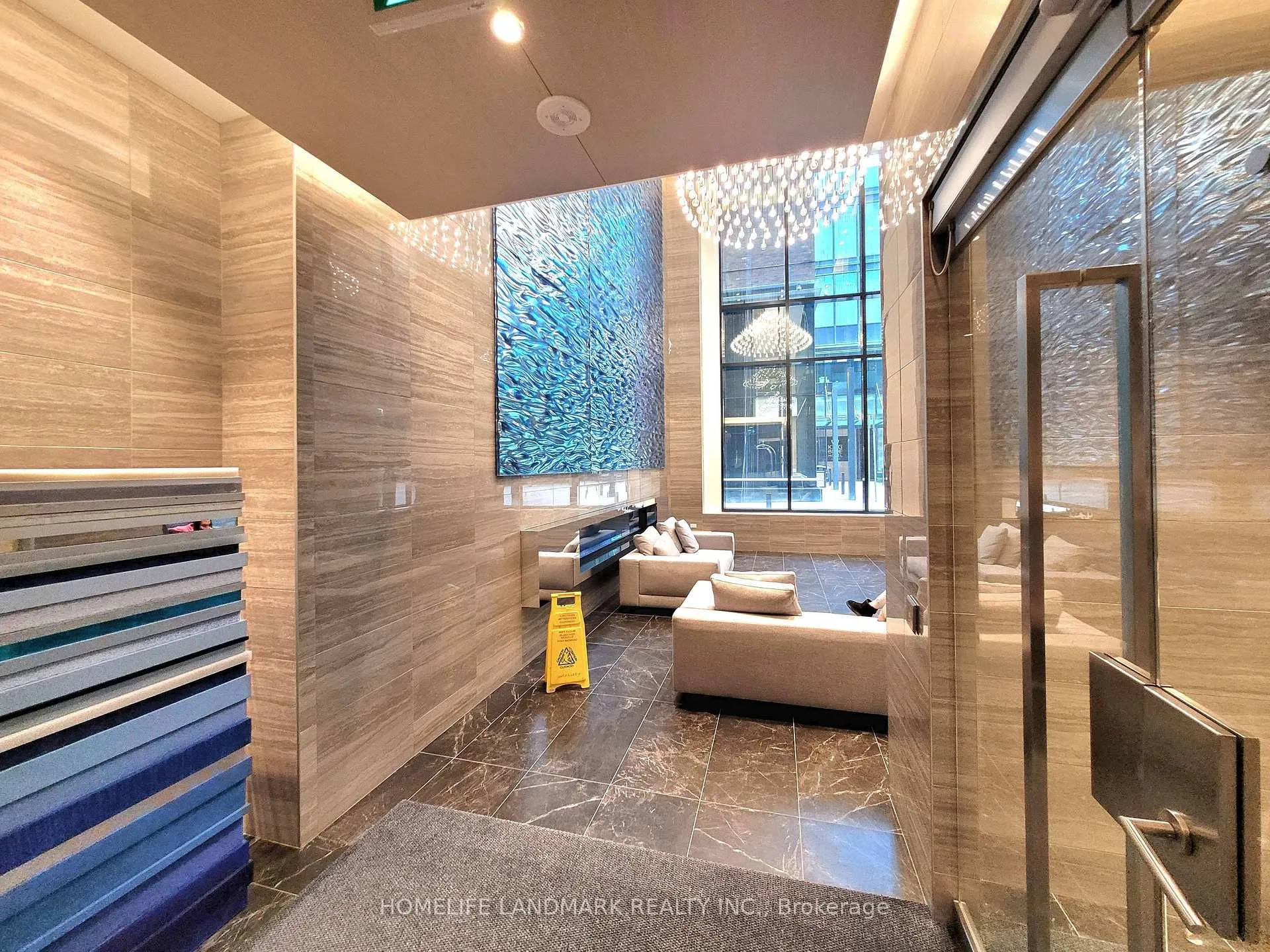 Photo 4 of Unit 4609, 115 Blue Jays Way, Toronto, Waterfront Communities — HOMEH