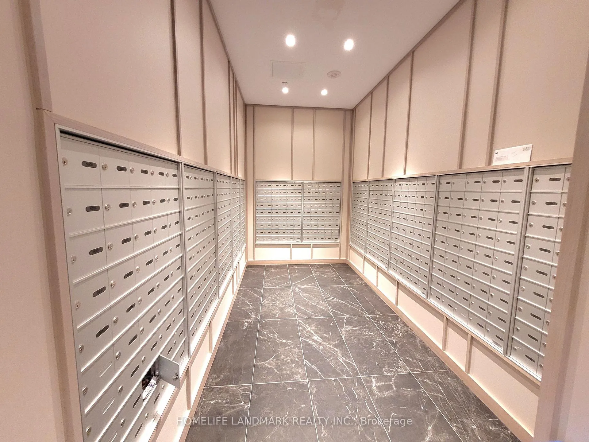 Photo 6 of Unit 4609, 115 Blue Jays Way, Toronto, Waterfront Communities — HOMEH