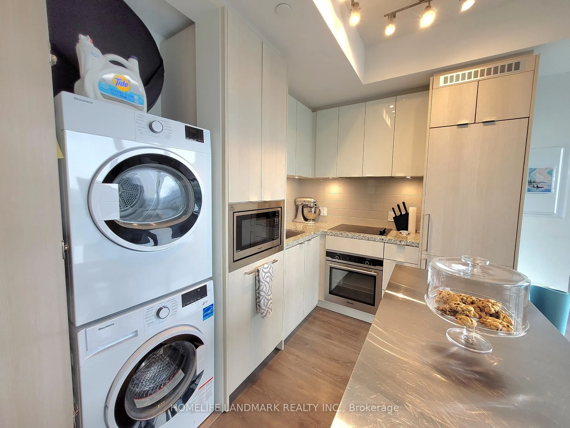 Photo 16 of Unit 4609, 115 Blue Jays Way, Toronto, Waterfront Communities — HOMEH