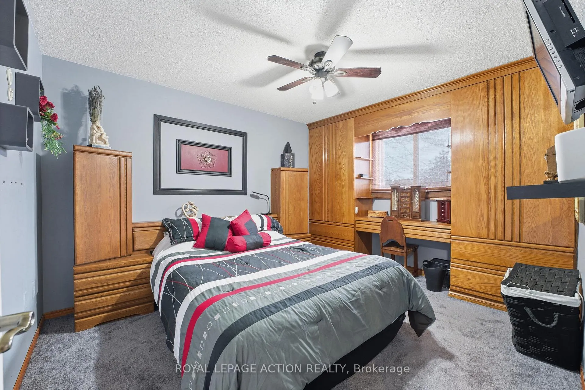 Photo 10 of 71 Barnes Avenue, Brantford — HOMEH