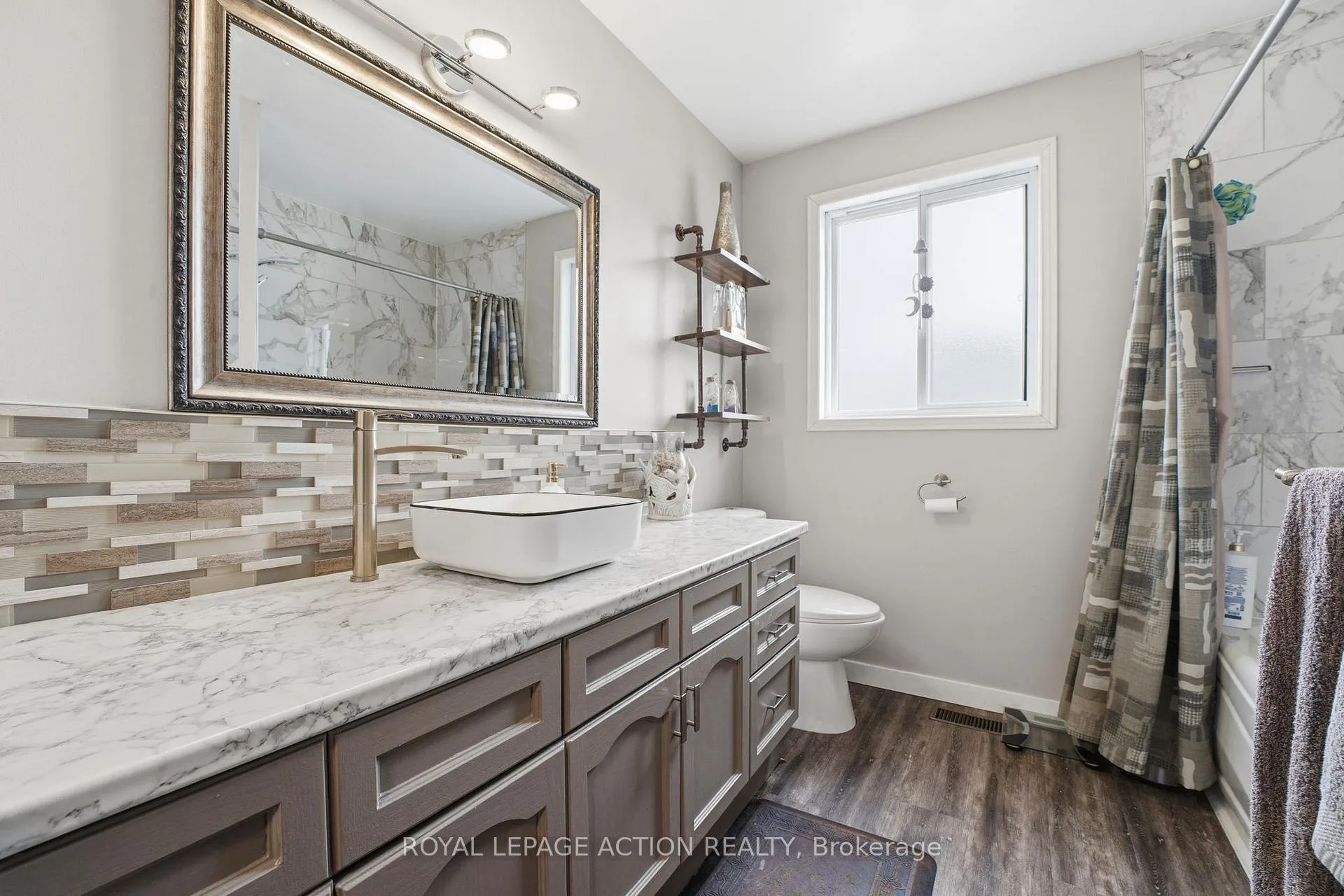 Photo 14 of 71 Barnes Avenue, Brantford — HOMEH