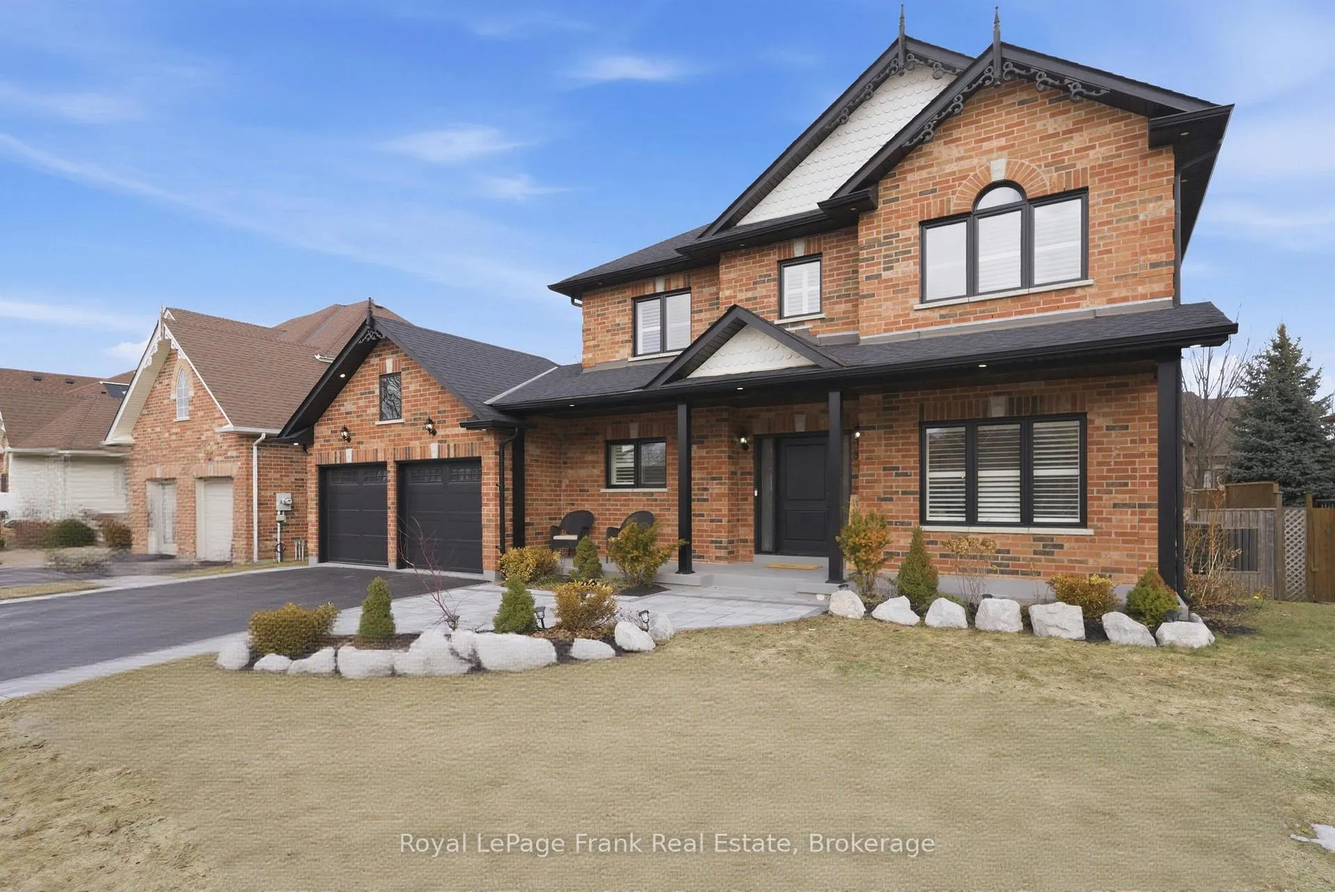 Photo 2 of 35 Nelkydd Lane, Uxbridge — HOMEH