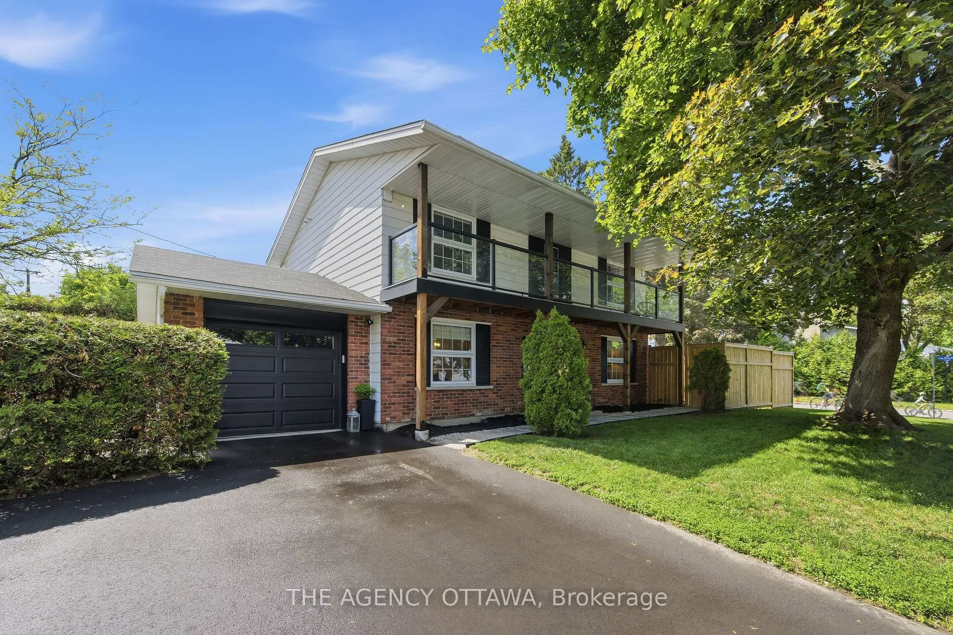 Photo 1 of 2184 Delmar Drive, Ottawa, Playfair Park — HOMEH