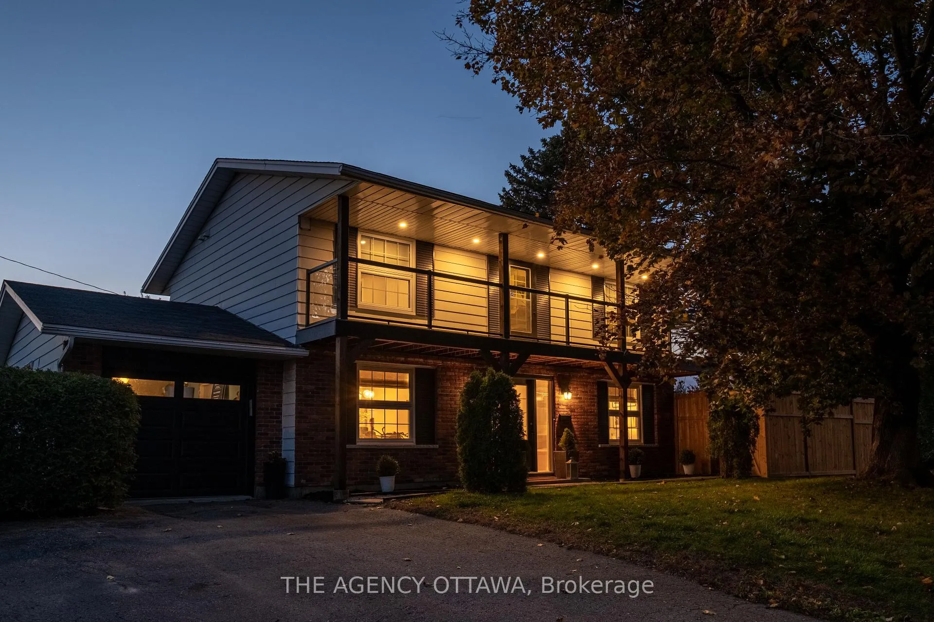 Photo 4 of 2184 Delmar Drive, Ottawa, Playfair Park — HOMEH