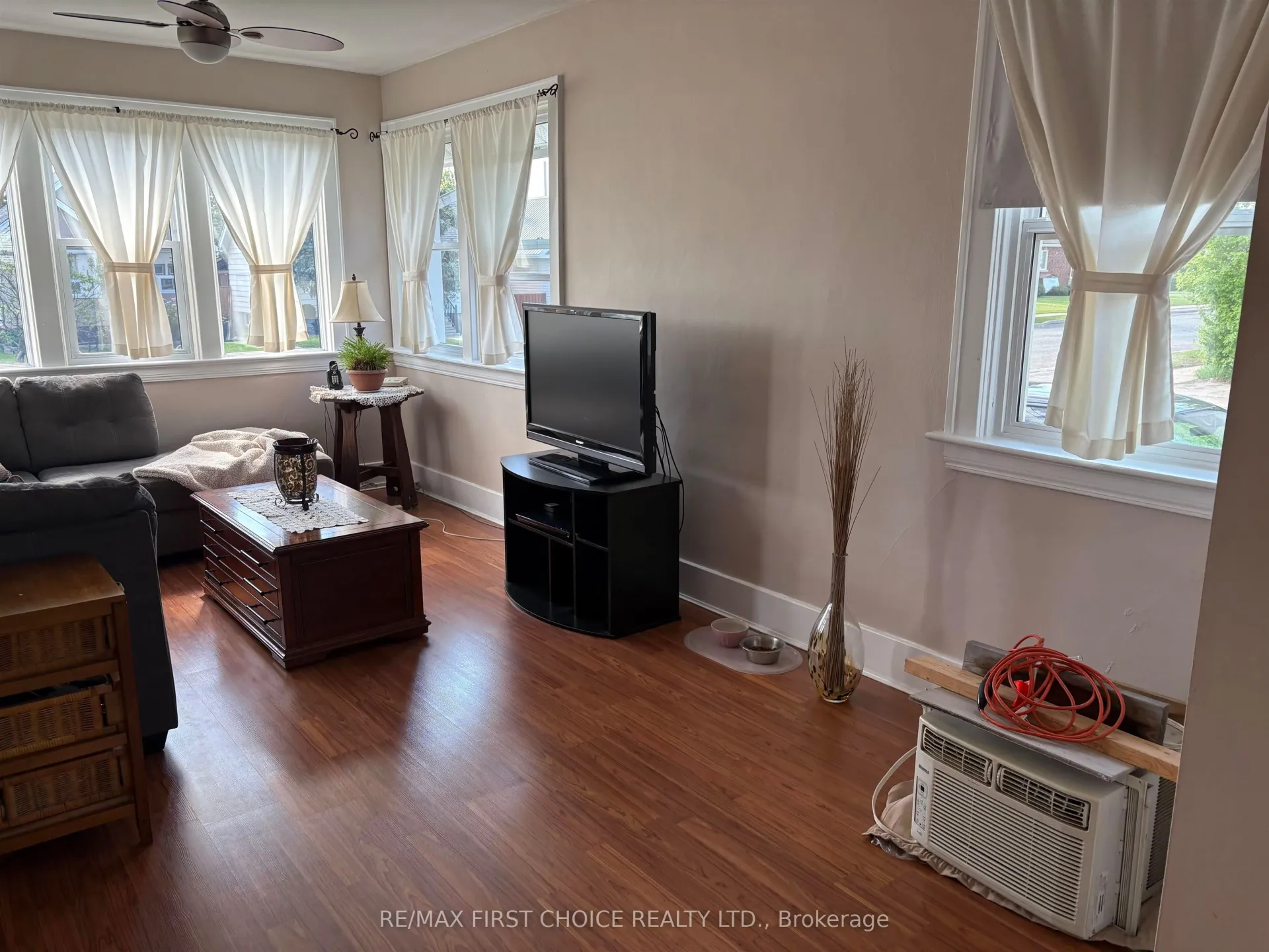 Photo 4 of 751 Sprague Street, Thunder Bay, Westfort — HOMEH