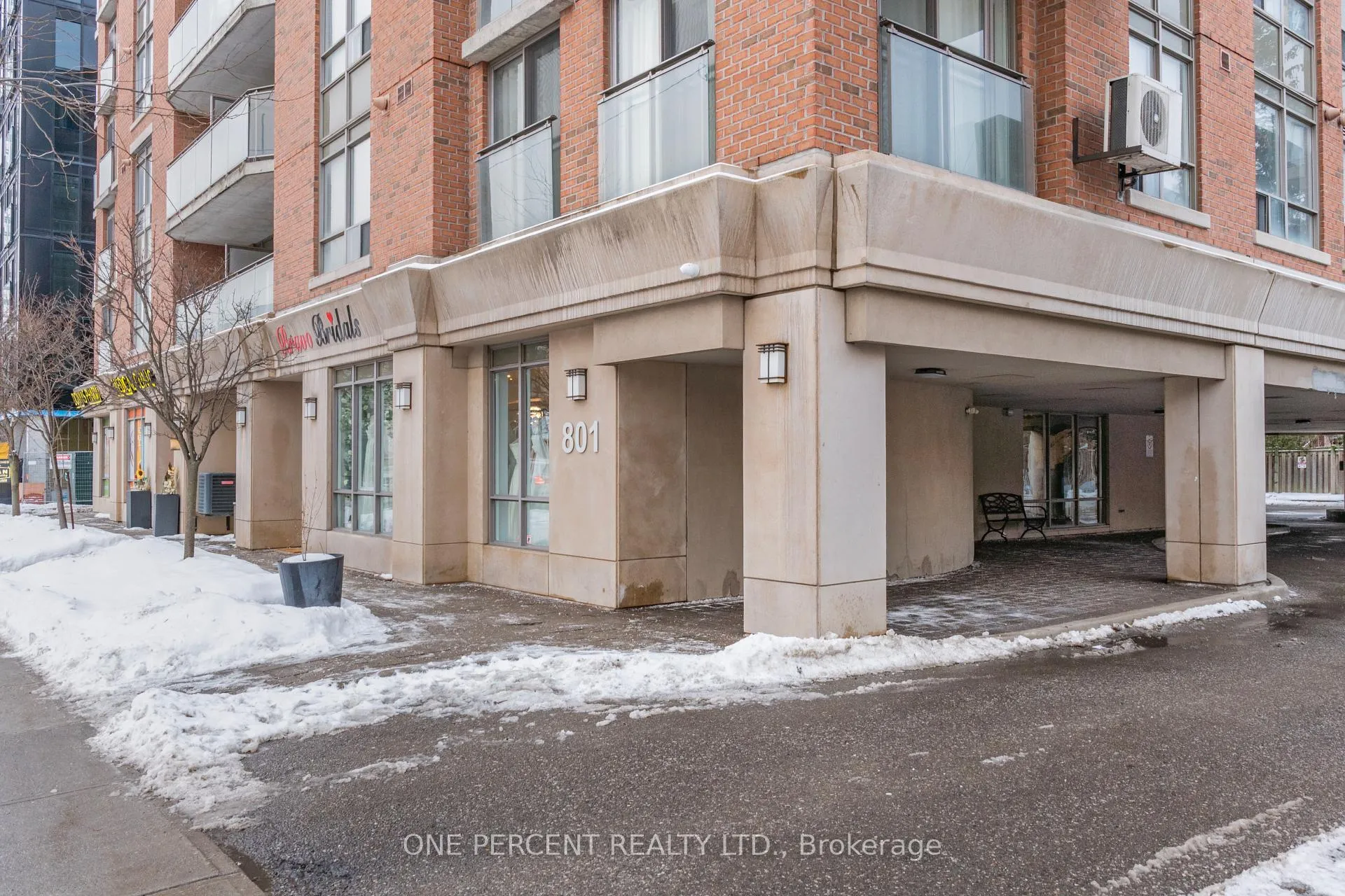 Front of Unit 511, 801 Sheppard Avenue W