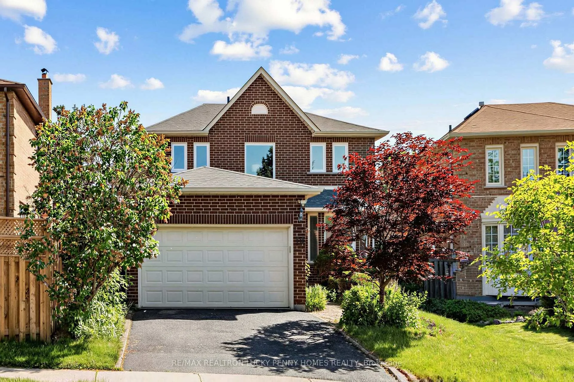 Photo 1 of 19 Norwich Drive, Markham, Raymerville — HOMEH