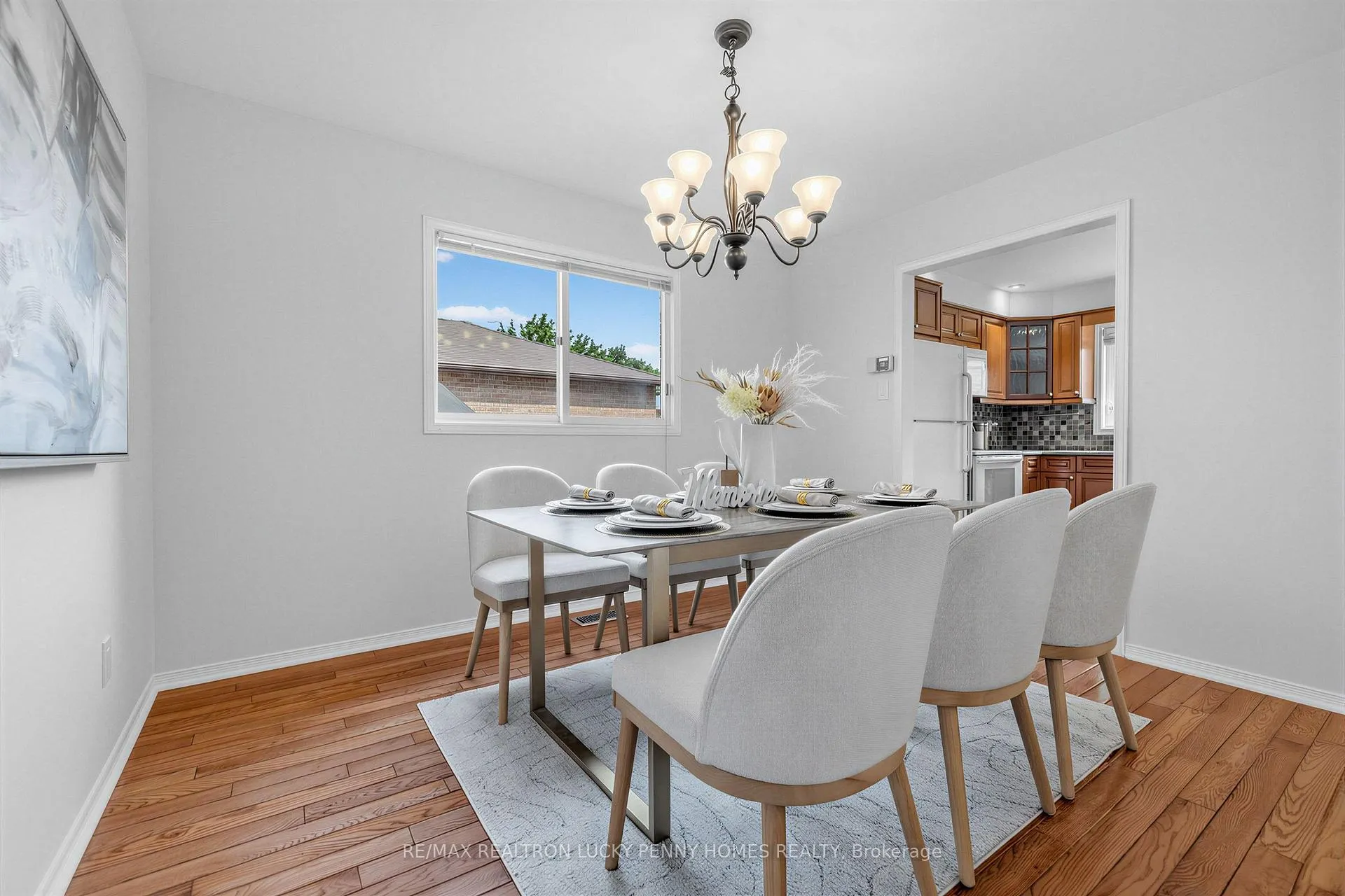 Photo 8 of 19 Norwich Drive, Markham, Raymerville — HOMEH