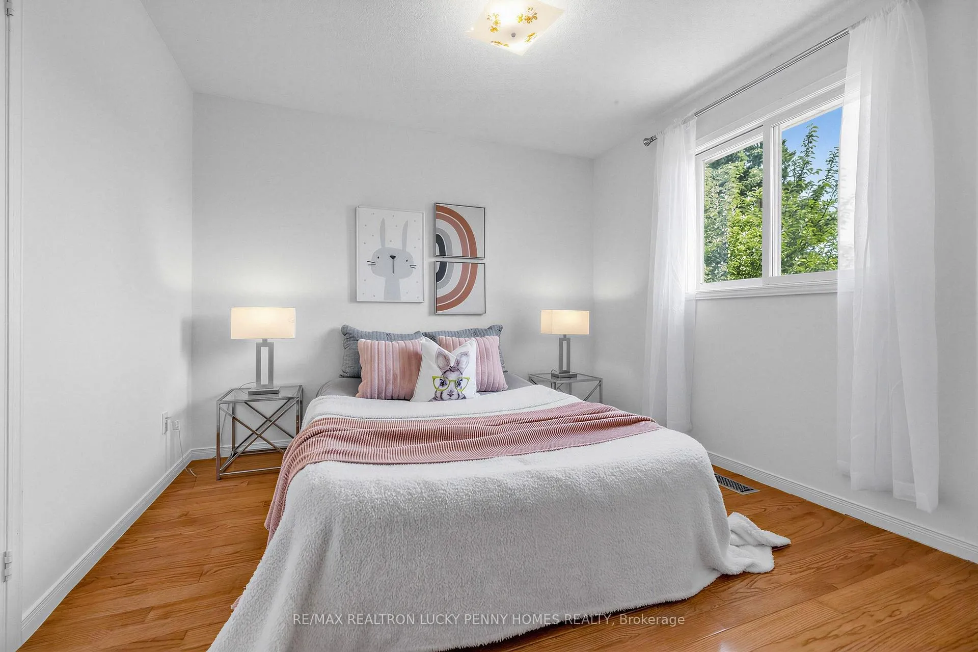 Photo 22 of 19 Norwich Drive, Markham, Raymerville — HOMEH
