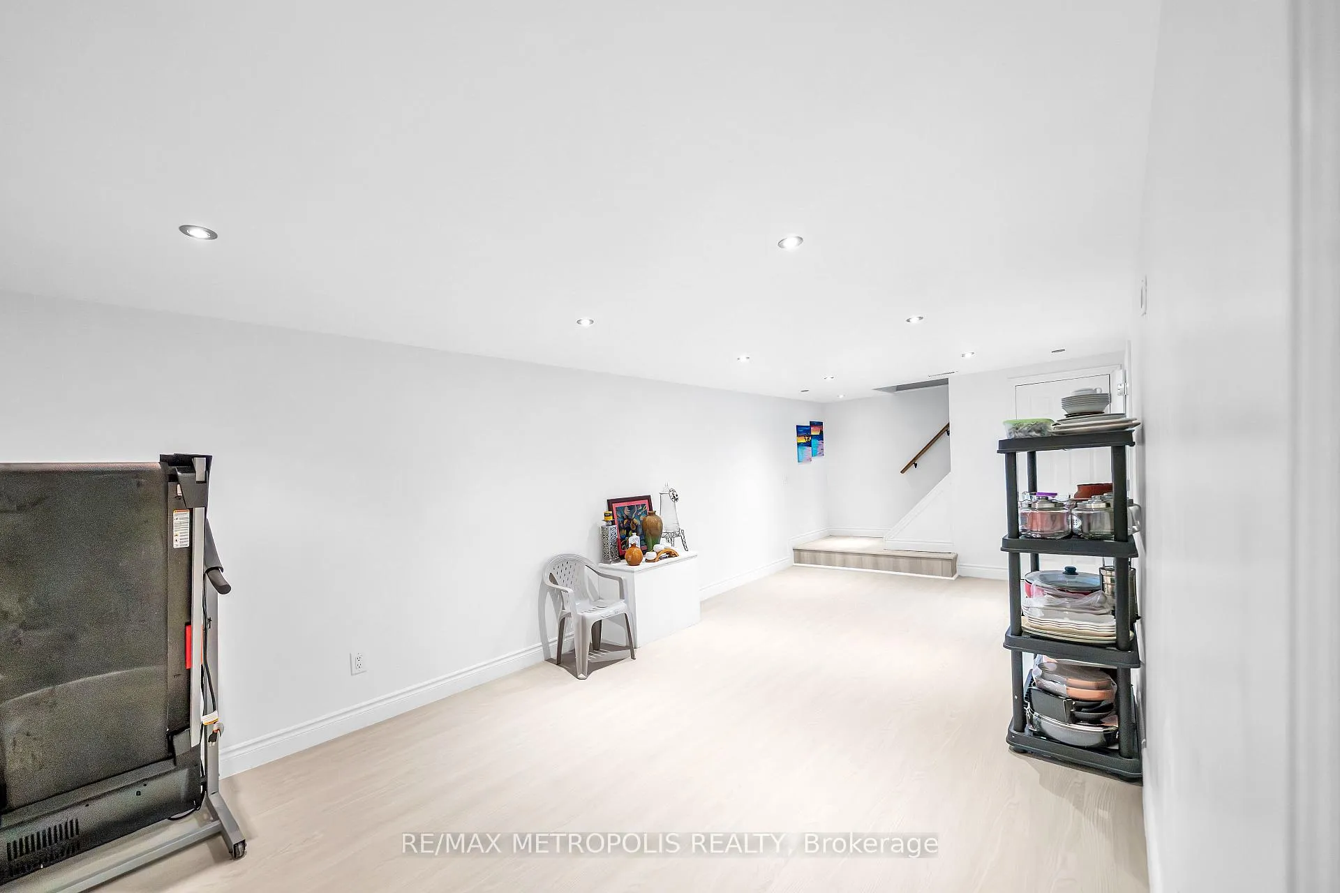 Photo 4 of Unit Basement, 834 Sanok Drive, Pickering, West Shore — HOMEH