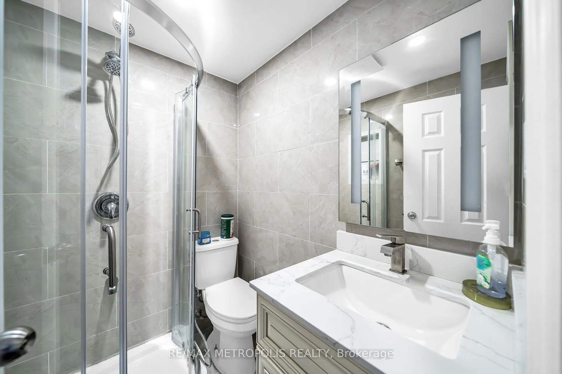 Photo 10 of Unit Basement, 834 Sanok Drive, Pickering, West Shore — HOMEH